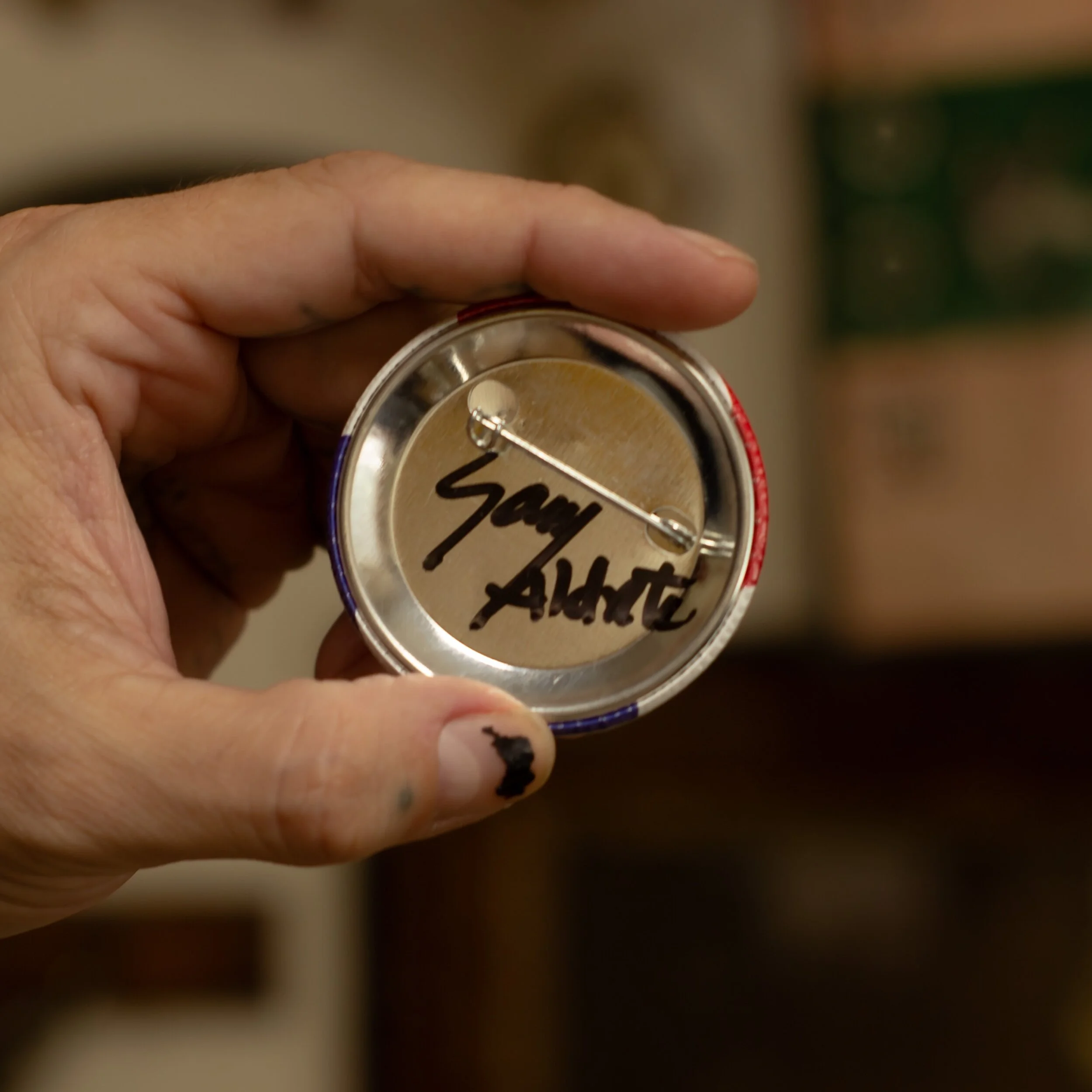 2544EE2F-41AF-415D-818D-B9857F174303