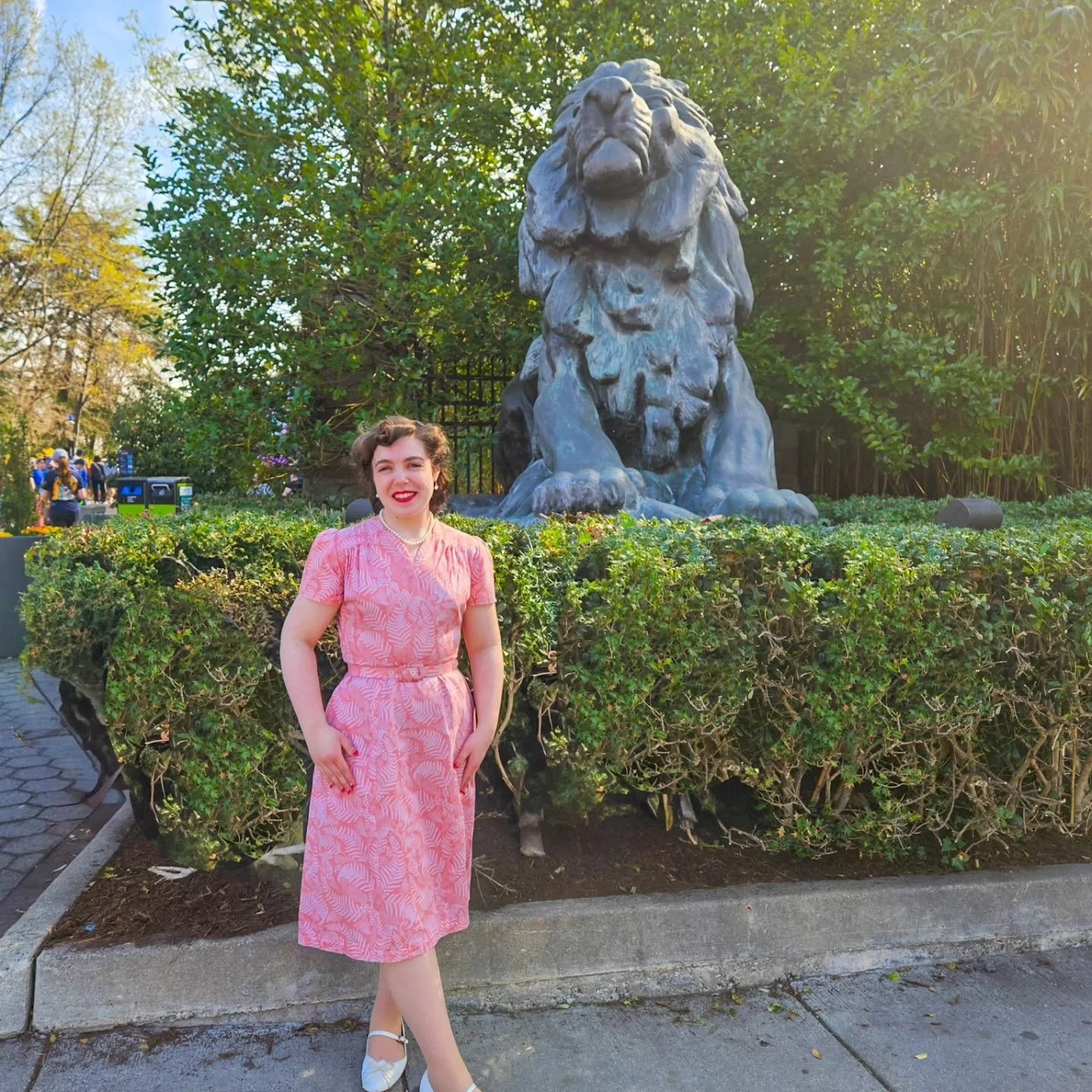 A trip to the National Zoo, Spring 1941. Broke out the 1940s sun dress for a lovely end of March trip to @smithsonianzoo with @tatummregisterrrr . It was a beautiful day 🌞 to see a plethora of beautiful animals! My favorites include, Iris and Kiko, 