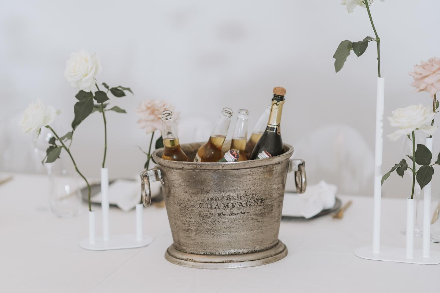 Simplicity is a luxury- one best enjoyed with champagne and beer! 

Photo @estradaweddings