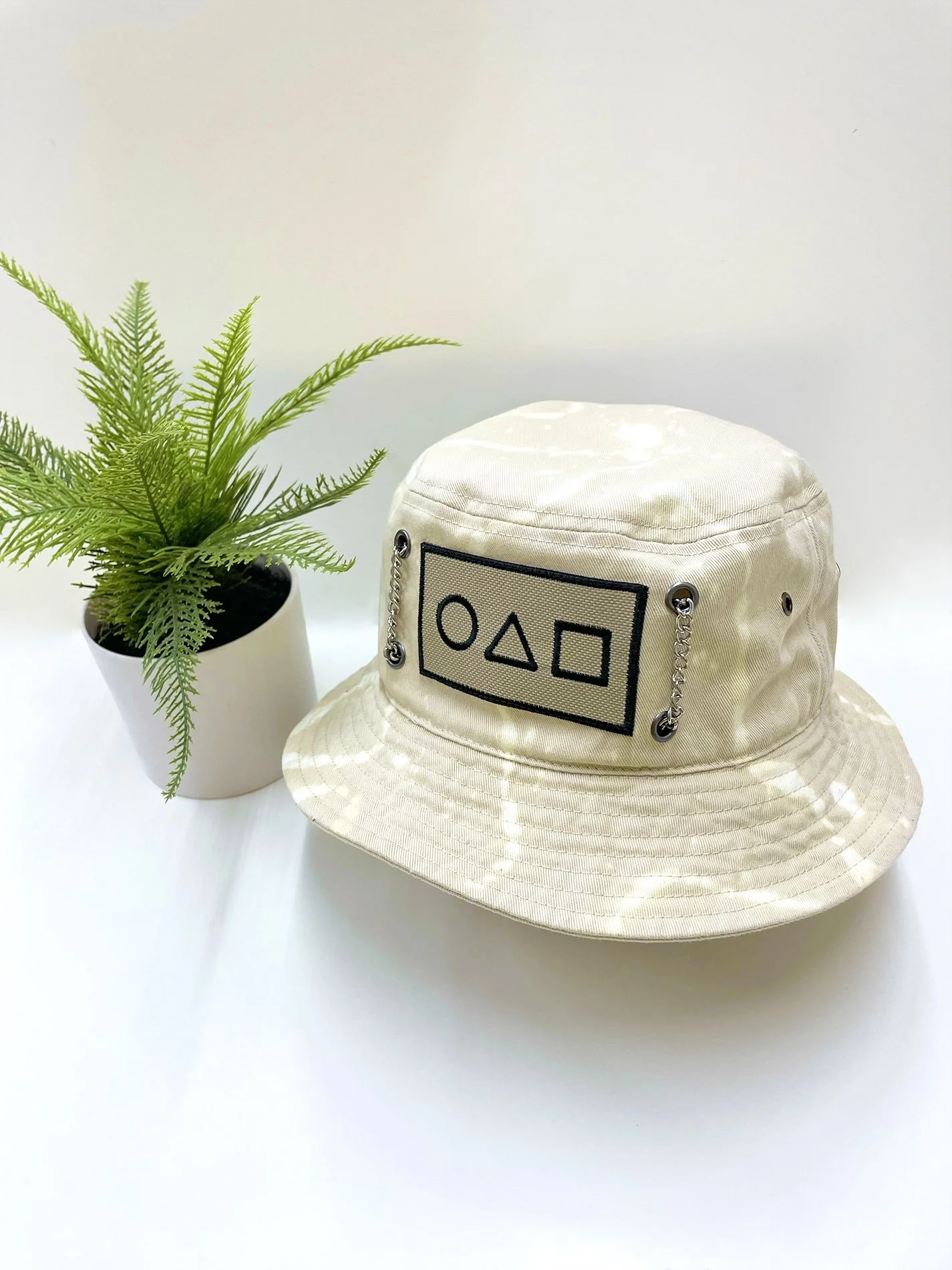 Squid Game invitation bucket hat