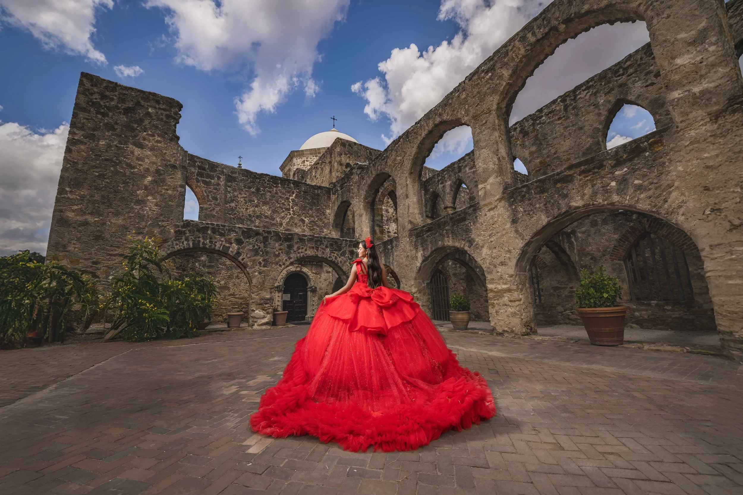 SANANTONIO_QUINCEANERA_PHOTOGRAPHER_PRECIOSABRIDAL_0712 copy 2.jpg