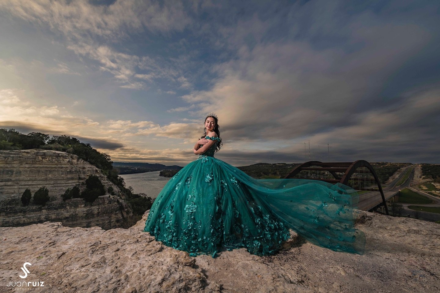 Today is the big day&mdash;Catalina&rsquo;s Quincea&ntilde;era has arrived! We&rsquo;re all set and excited to capture unforgettable moments at @springdalestation , surrounded by her loved ones.

A heartfelt thank you to the Mesa family for entrustin