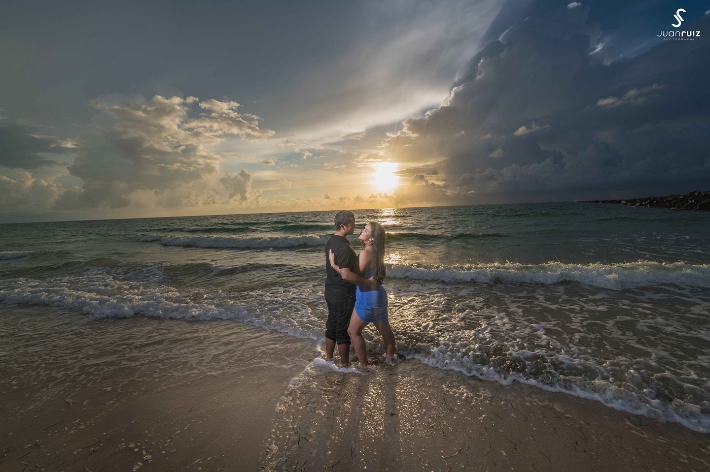 &ldquo;Sunrise on Miami Beach &ndash; just you, me, and the ocean painting our perfect beginning.&rdquo;

@claub.1 and @francesco.navarro are two truly wonderful people, and it was such a joy to be around them. They make an incredible couple, and mee