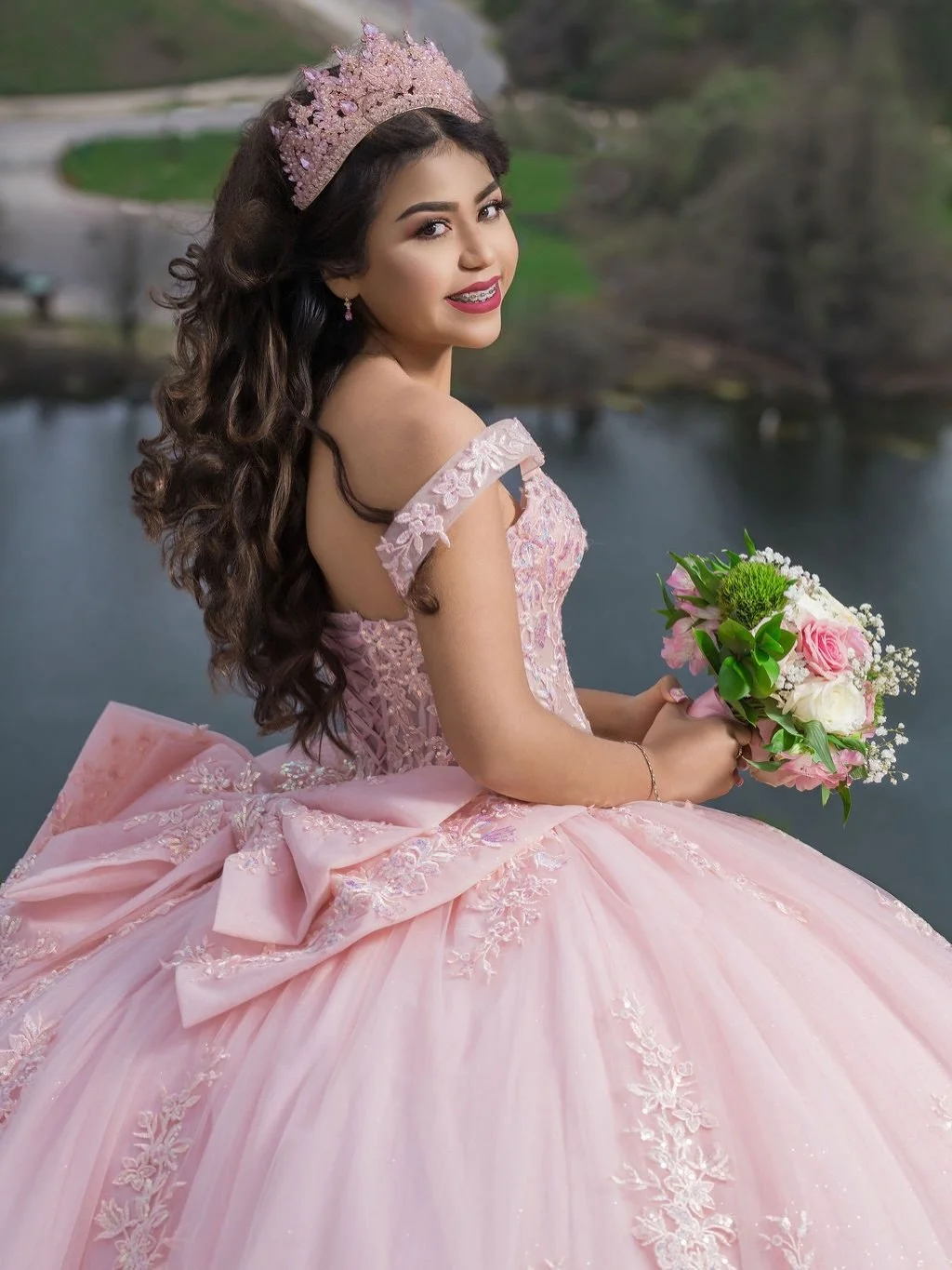 HeartValentina&rsquo;s quince session at the 360 Bridge was something special 💕

What an incredible experience capturing such a special milestone at the iconic 360 Bridge. 

Valentina, you absolutely shined in every single shot&mdash;this is just th