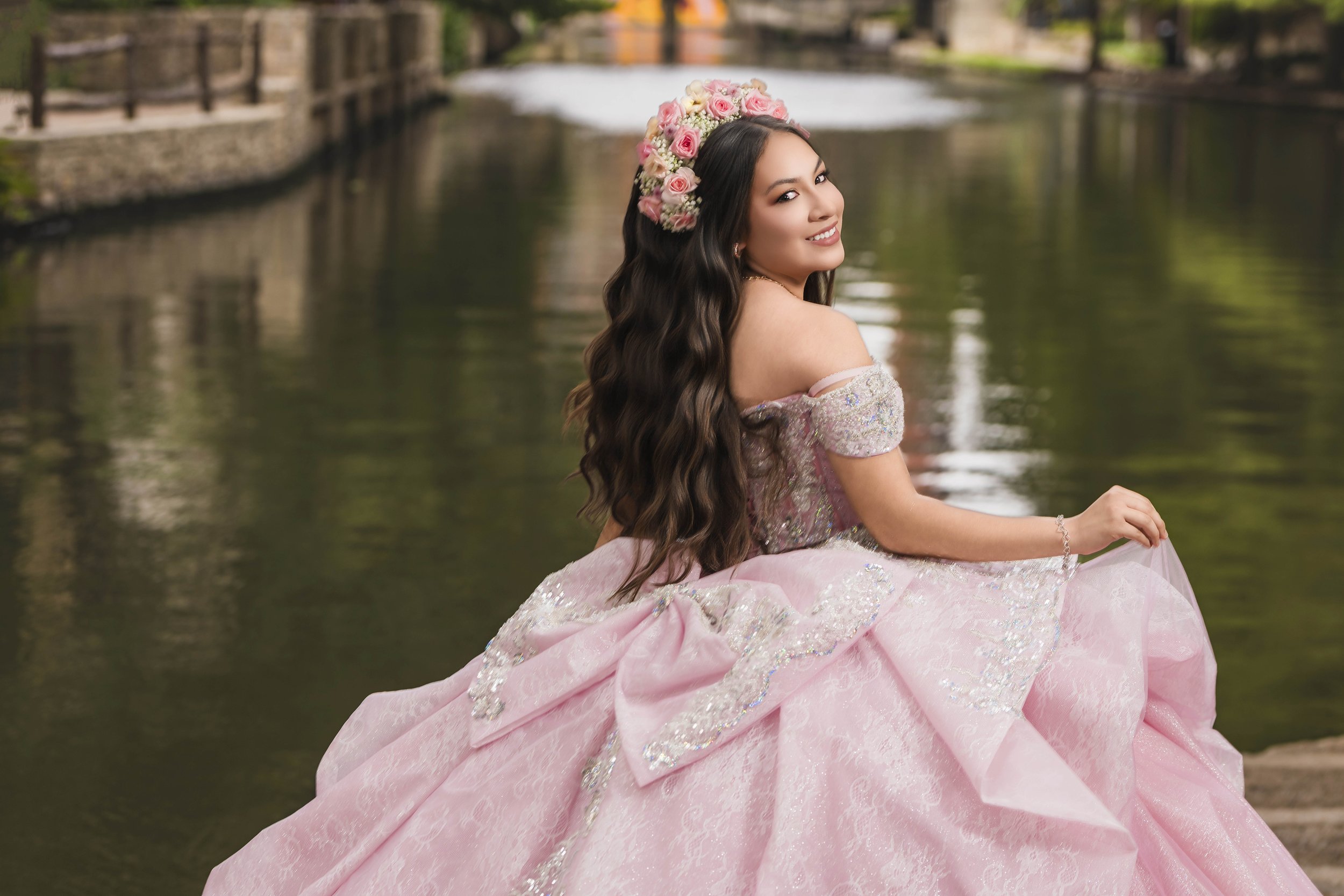 SANANTONIO_QUINCEANERA_PHOTOGRAPHER_PRECIOSABRIDAL_0277 copy 2.jpg