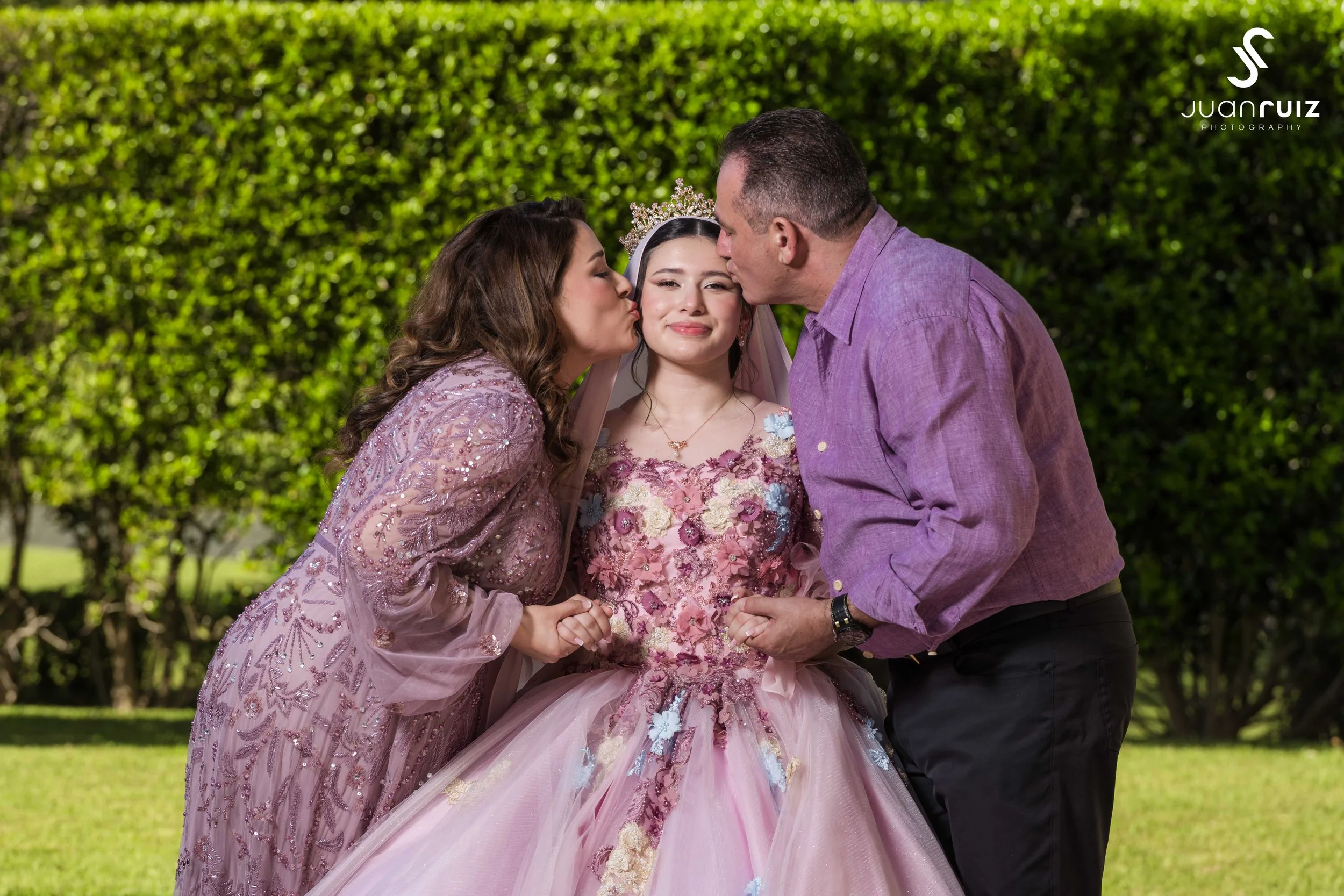 ruiz_leyla_quinceanera_0596 copy.jpg