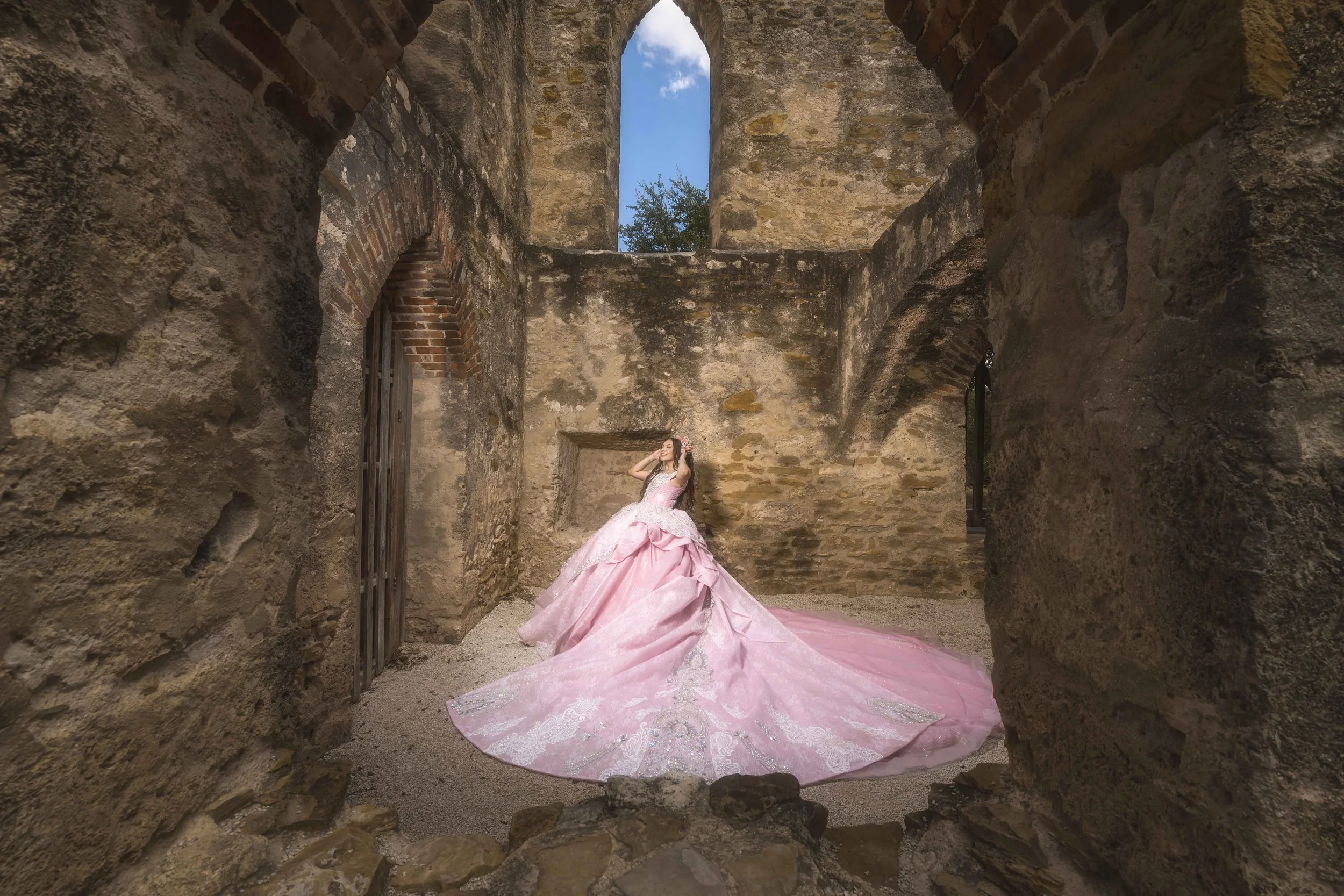SANANTONIO_QUINCEANERA_PHOTOGRAPHER_PRECIOSABRIDAL_0783 copy 2.jpg