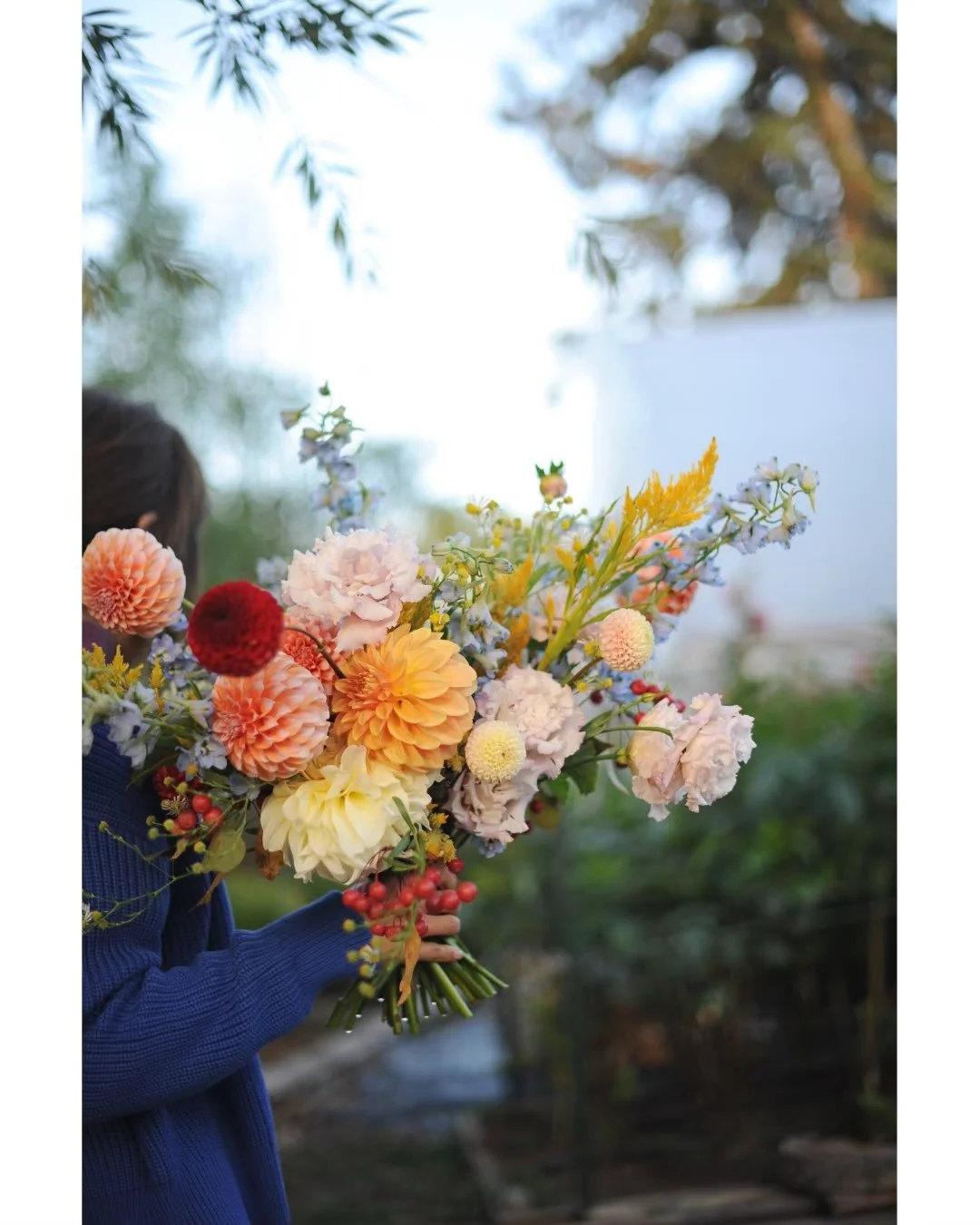 Proud to be a part of our friends, Emily and Kyle&rsquo;s wedding. These folks bring the northern community together in many ways &ndash; we were happy to see @agateacres celebrated on this warm autumn day. 

#northernmn #farmerflorist #weddingbouque