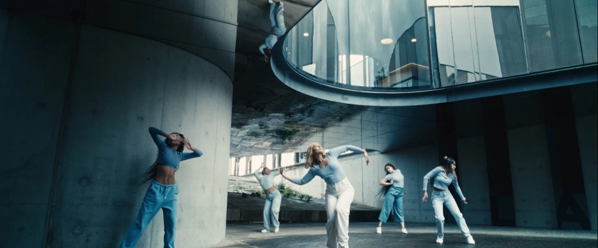 MAAS_LATITUDES_WINDOW_ONLINE 01.00_01_11_08.Still009.jpeg