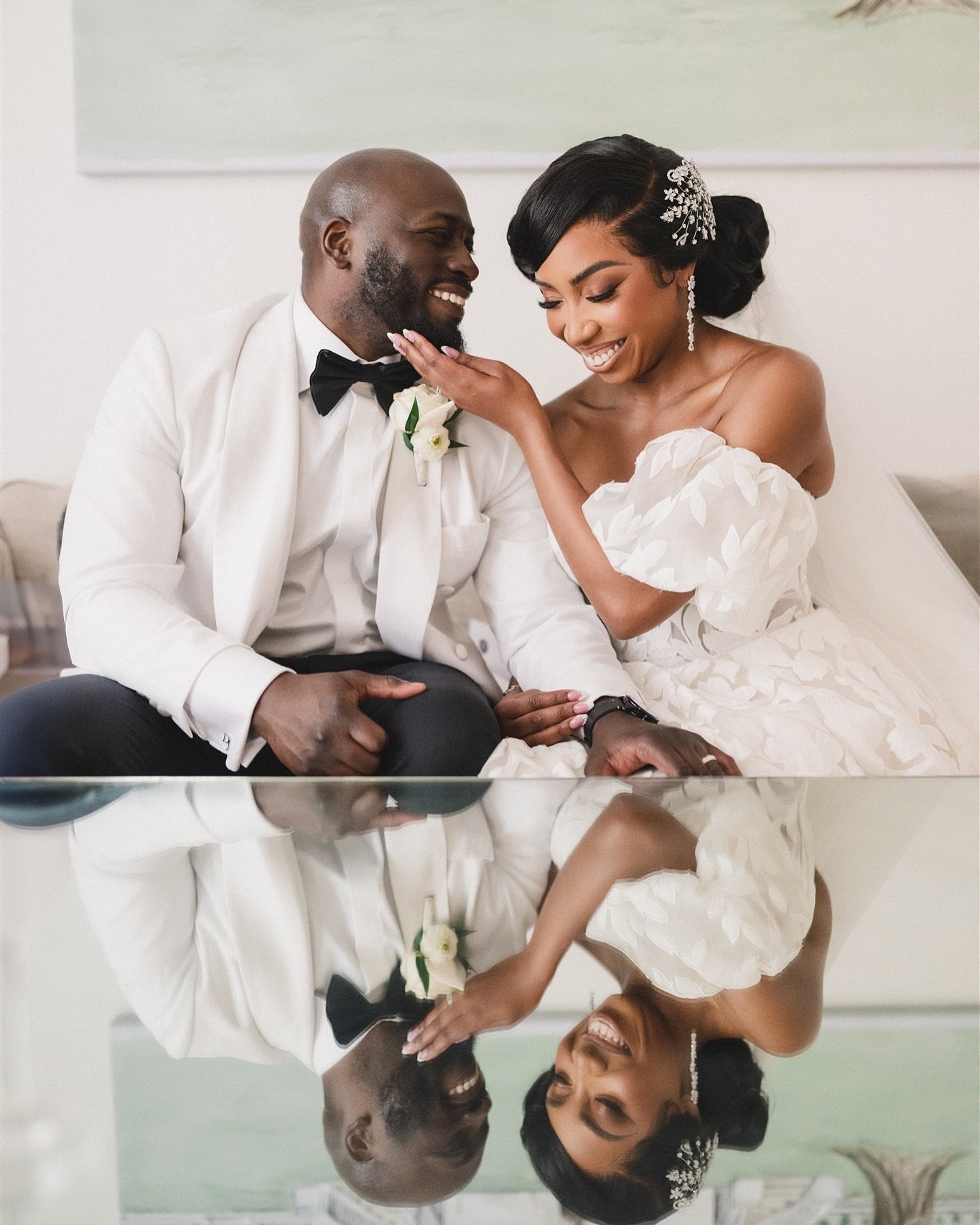 What Dreams Are Made Of
📸: @nativ.lens 
.
Venue: @bellacosaweddings 
Planner: @mocharevents_tampa 
Hair: @tiffanystylez 
Makeup: @stenzabeauty 
Bridesmaids&rsquo; Makeup-@msroninikol
Florist: @rjglam 
Photographer: @nativ.lens 
Videographer: @rtwpho