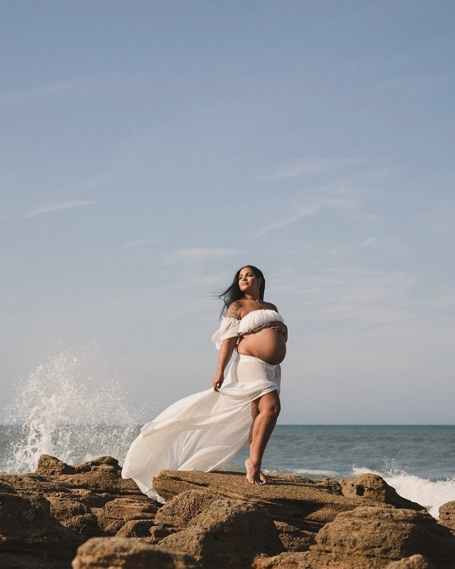 Celebrating New Life! 
📸: @nativ.lens
.
MUA: @angelapalmar_
