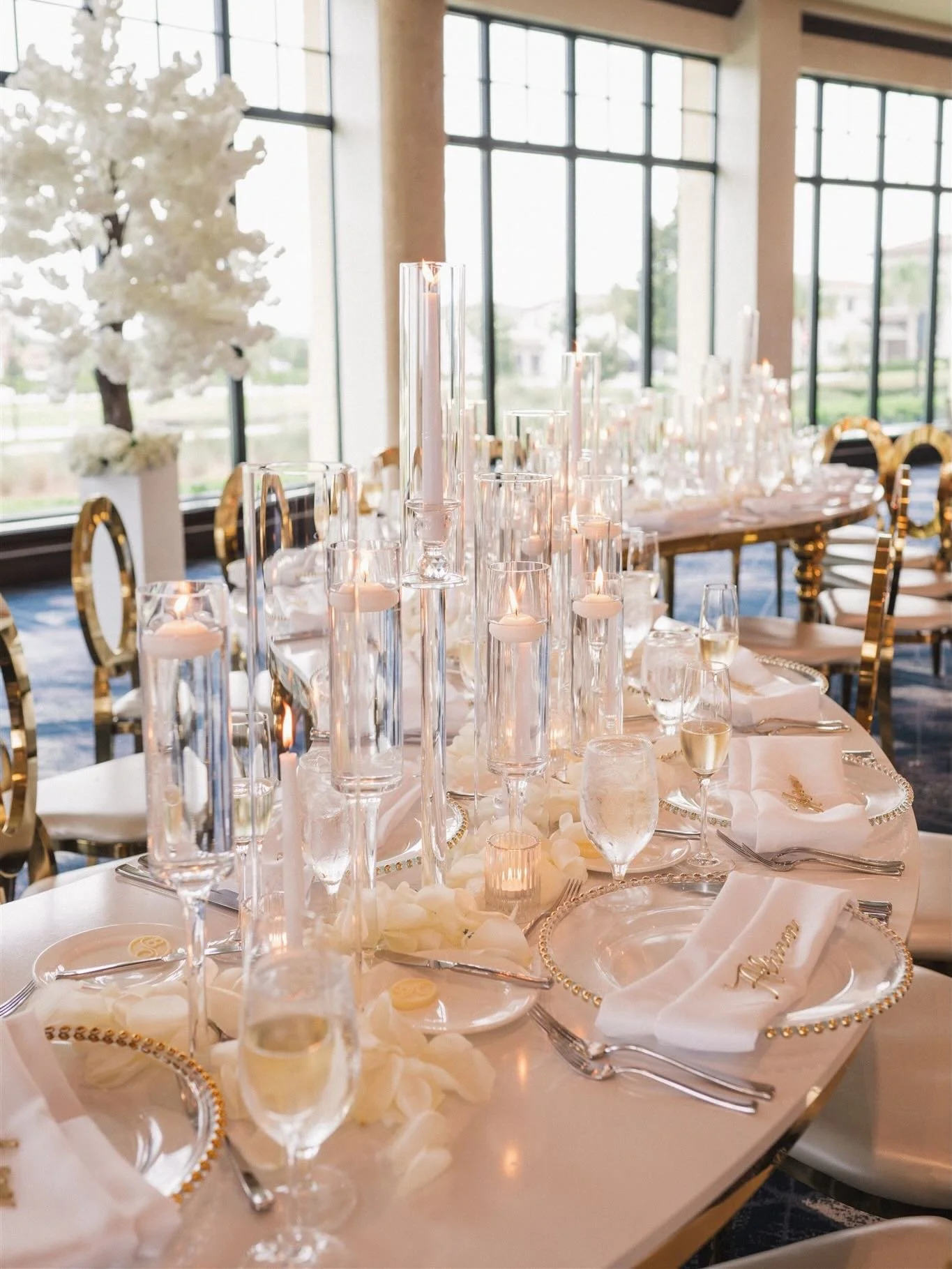 The beautiful details at Bella Collina for Marjorie &amp; Brandon&rsquo;s Wedding!
.
.
Venue: @bellacollinaweddings 
Videography: @tristianb_
Photogrogaphy : @nativ.lens
Planner: @couture.couture.weddings 
Dj: @darryliweddings
Live Sketch Artist: @ke