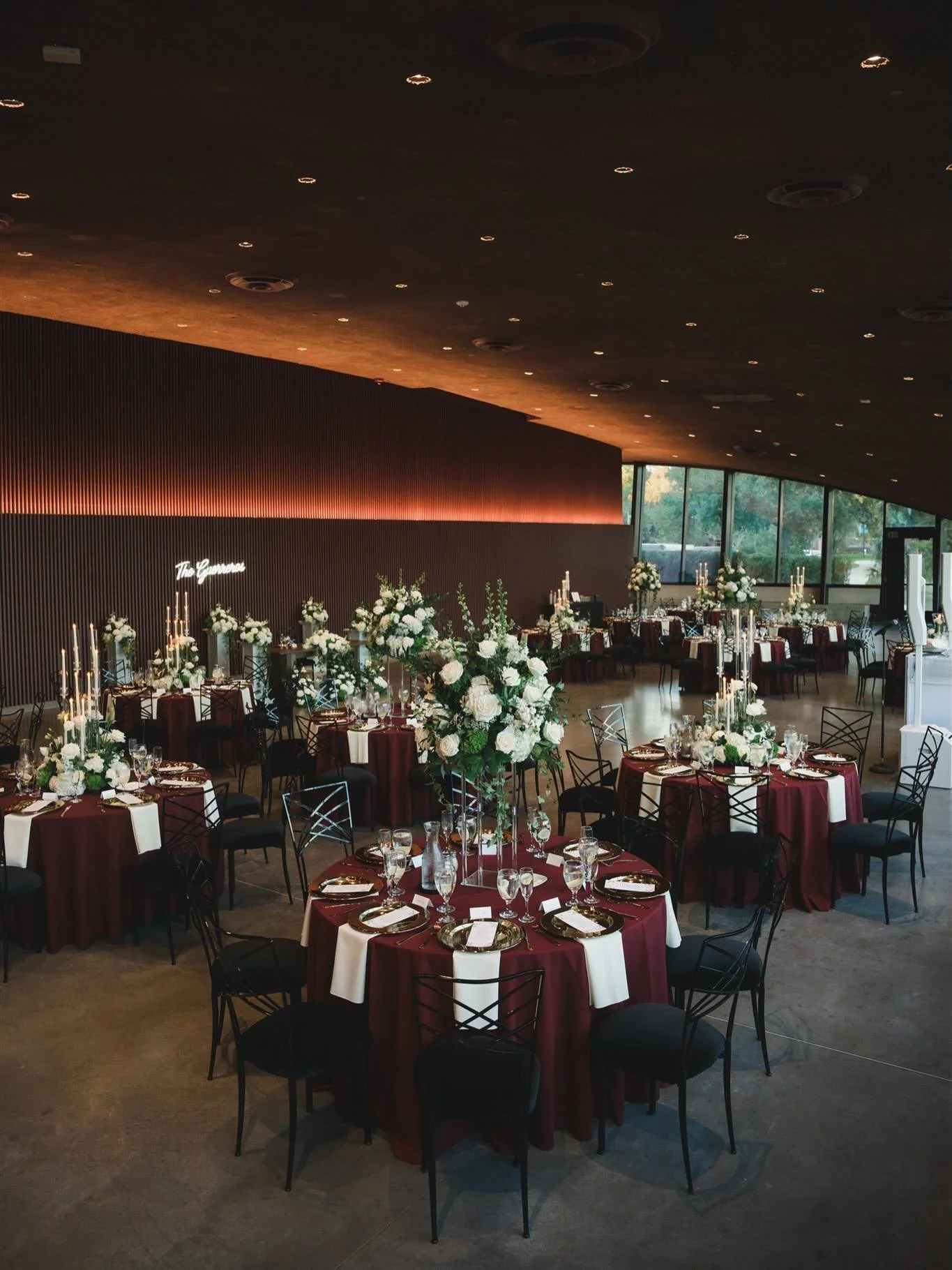 Emanuelle &amp; Cleb&rsquo;s beautiful reception at the @winterparkeventscenter
&hellip;
Ceremony/Reception: @winterparkeventscenter 
Planner: @dperfecttouchevents 
Photo: @nativ.lens