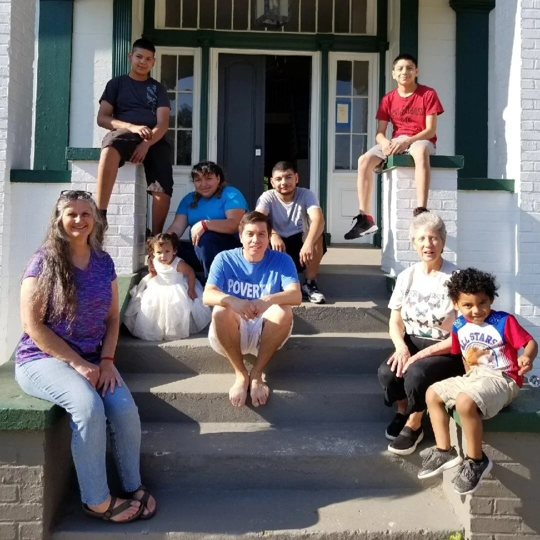 PorchGroupwMarilyn.jpg