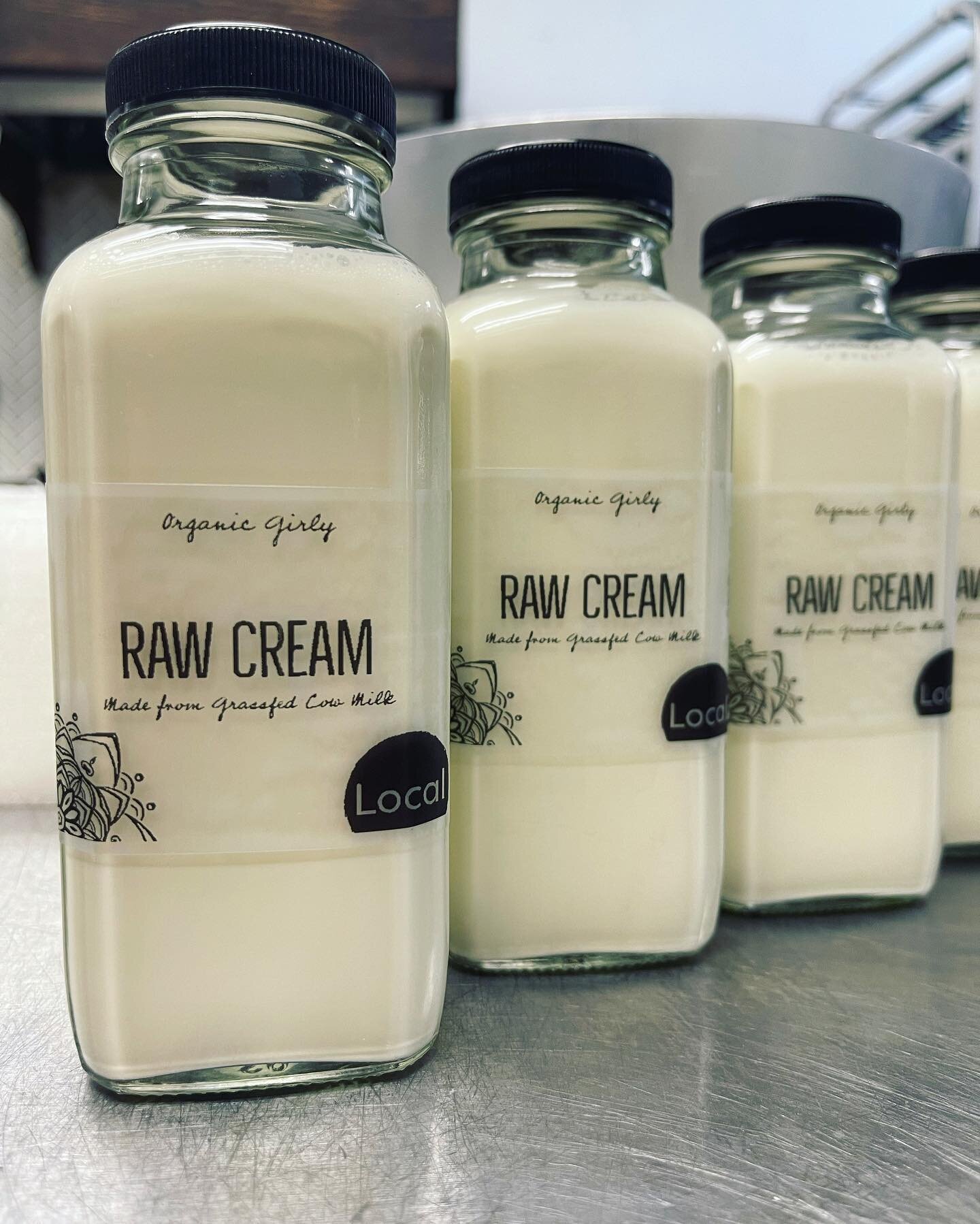 Raw Cream 🥳 Just pulled some for y&rsquo;all! 
We have raw cultured butter too! 

Always Organic, Grain &amp; Gluten Free. 

Organic Grain &amp; Gluten Free Bakery 
Immune System Support Caf&eacute; 
✊🏽Celiac Friendly 🤟🏽
🍏Low Carb, Vegan, &amp; 
