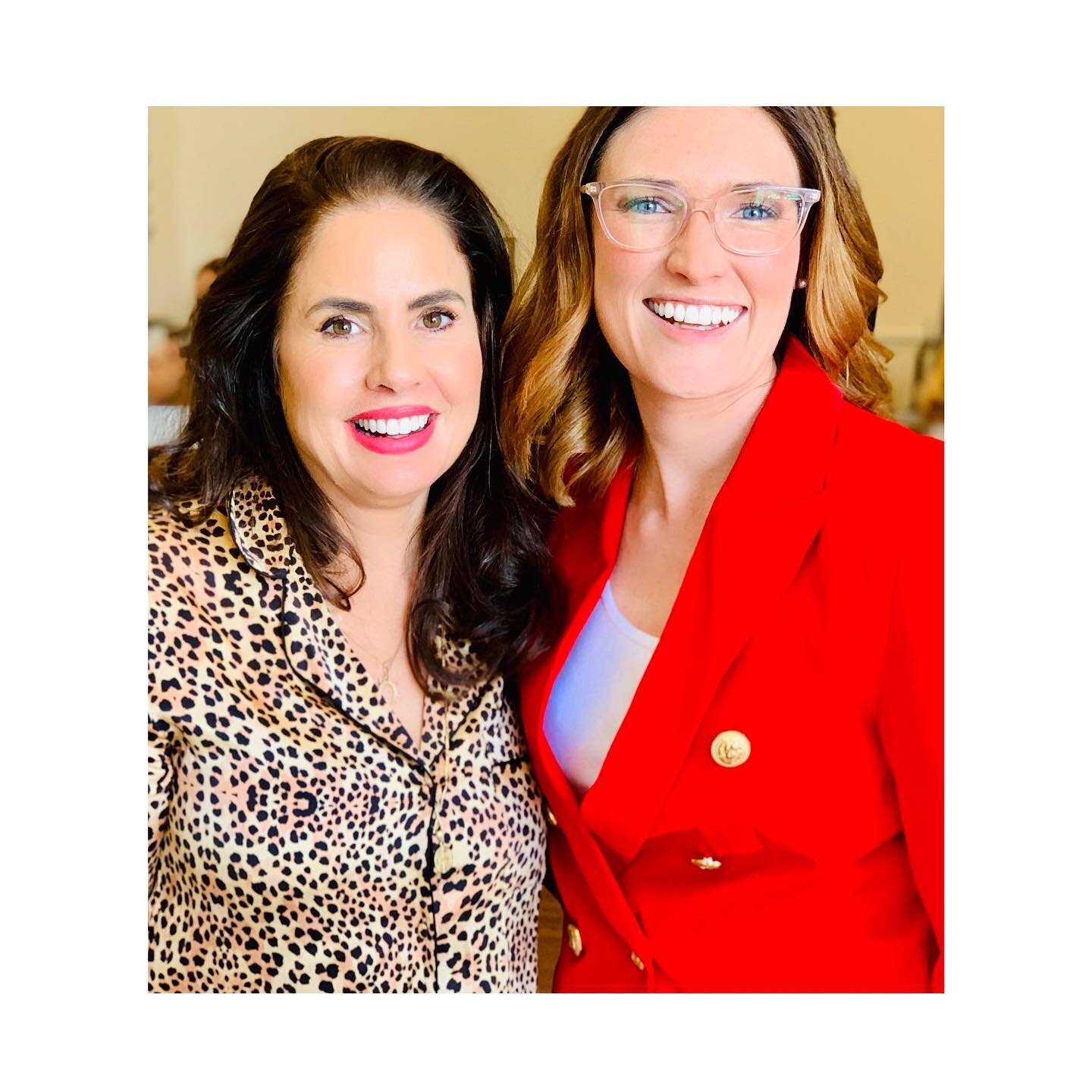 Gold Coast media = THE BEST. 

Loved catching up with this beauty @amelia_adam who was covering the tech neck phenomenon with @posture_form + @quantumhealingoxenford. 

And how good is Amelia&rsquo;s red jacket? ❤️
