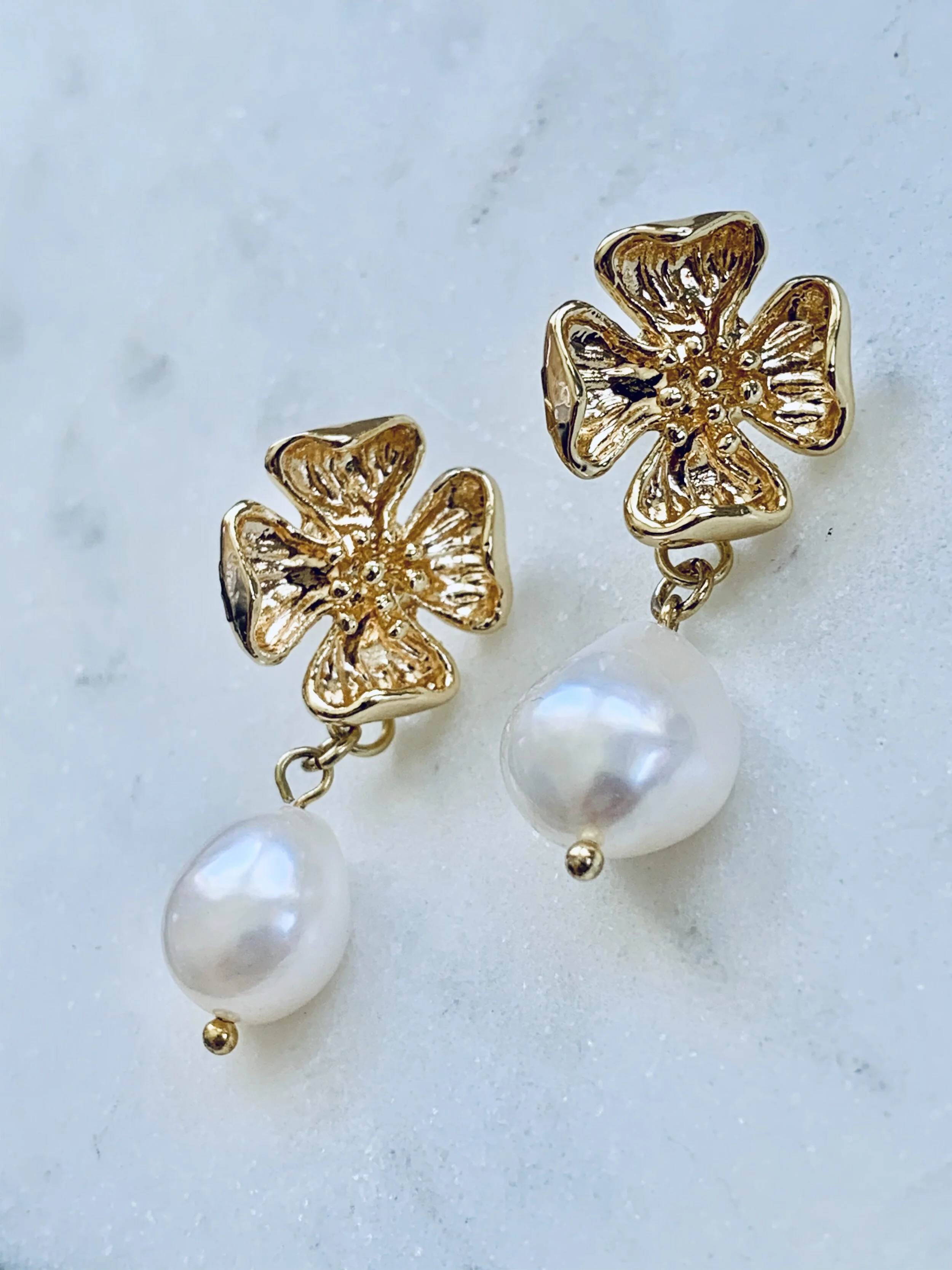 Flower Pearl Stud.jpg