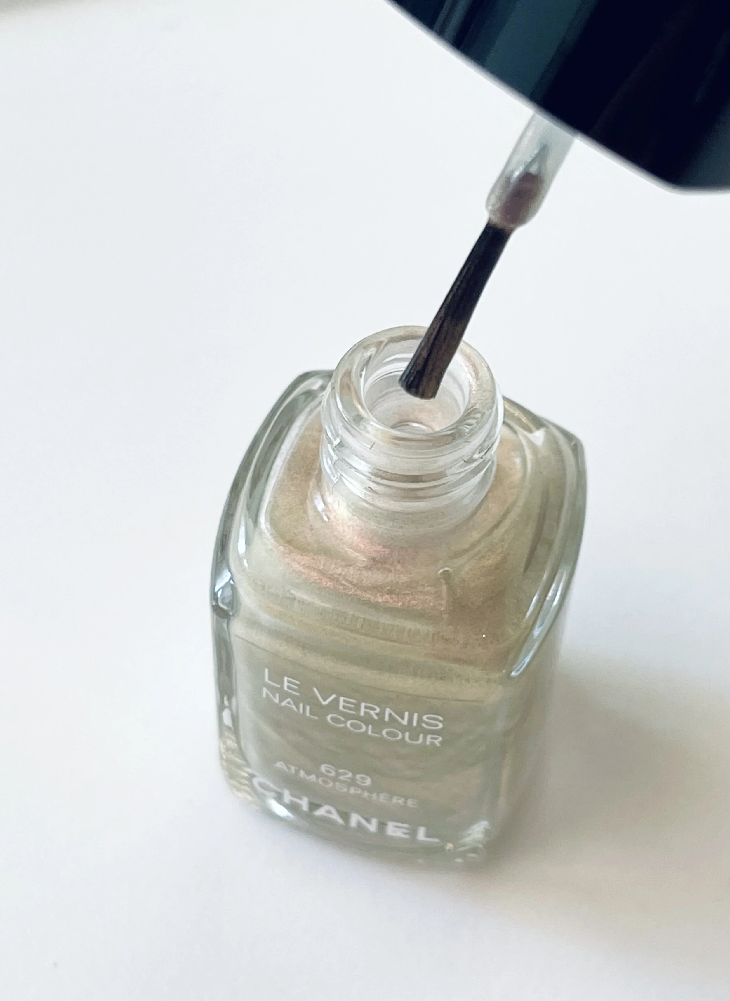 Chanel Polish Atmosphere 3.jpg