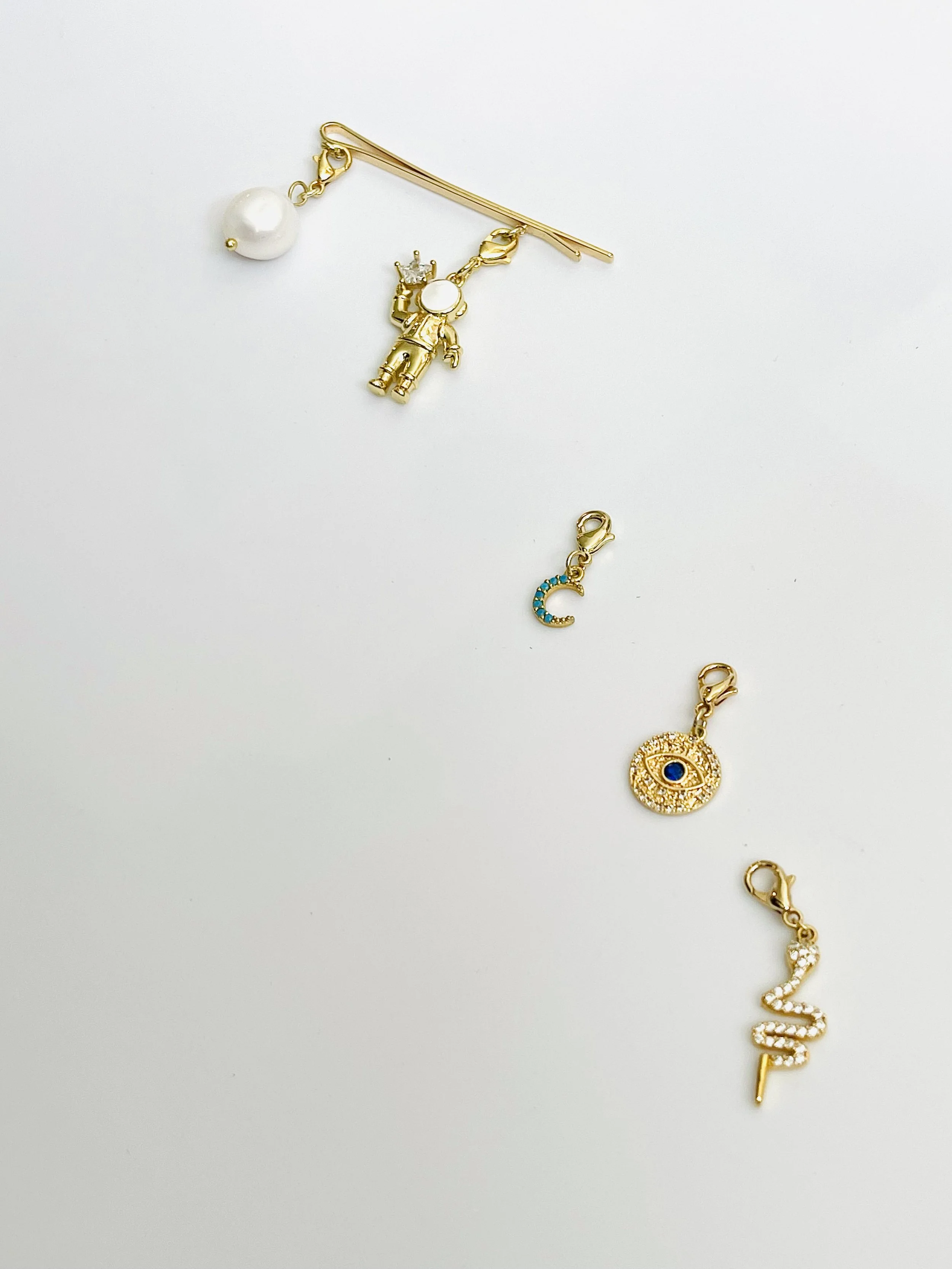 Bobbypin 7.jpg