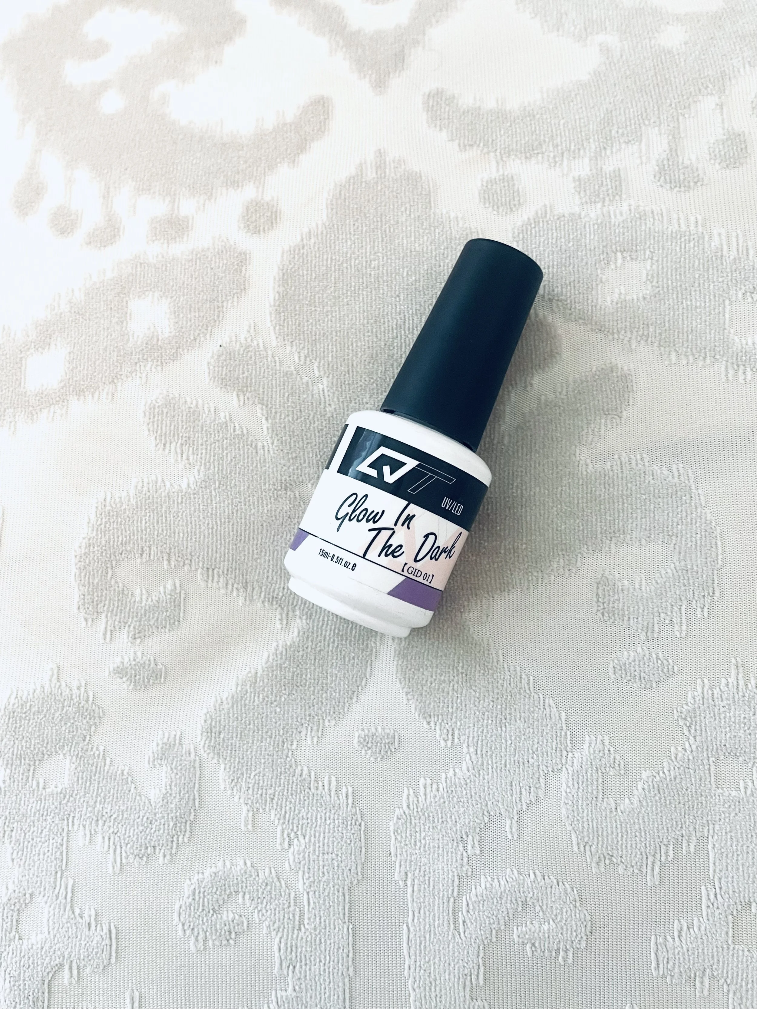 Glow Nail Polish 4.jpg