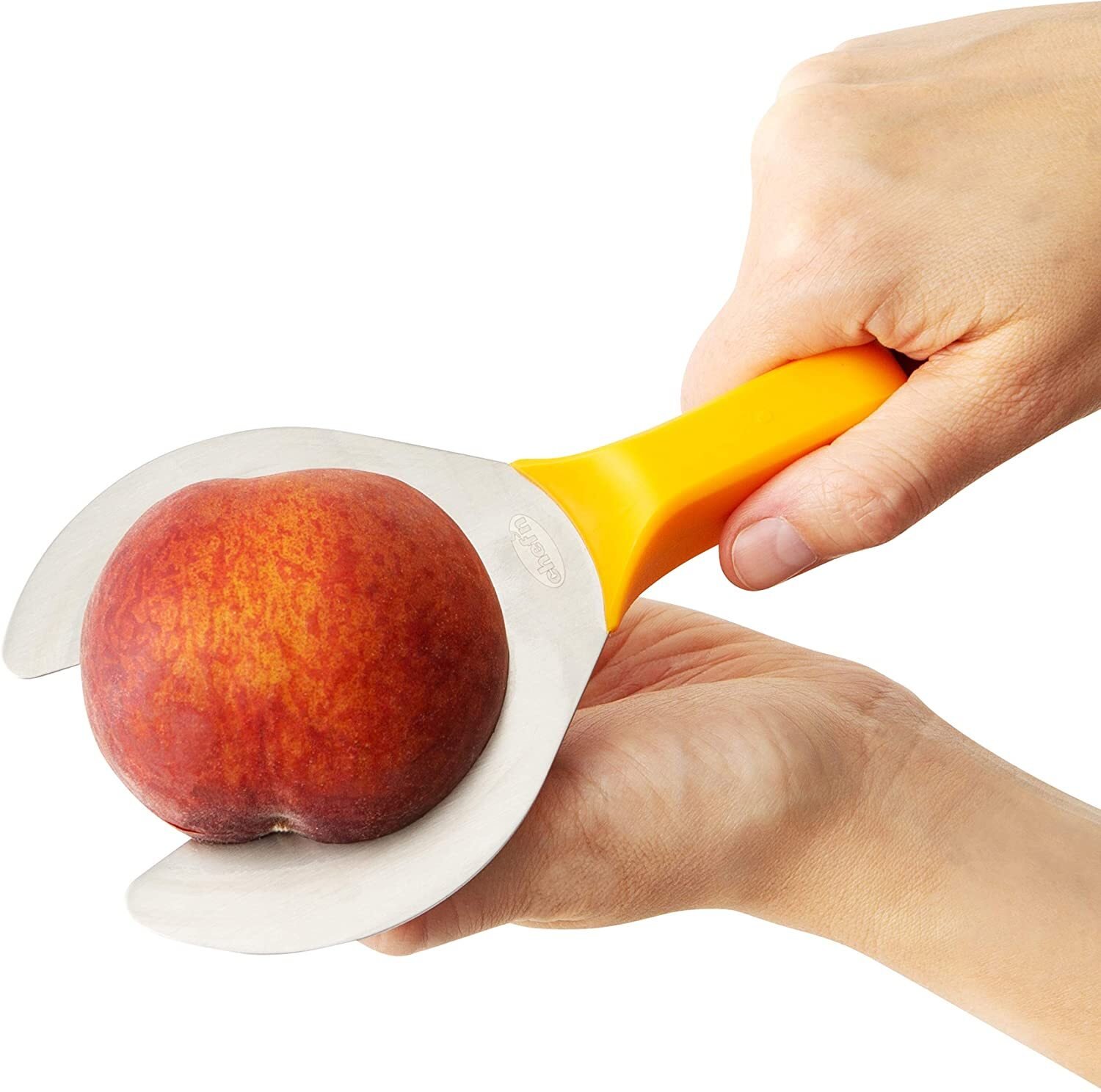  Once pressed into the peach twist the tool around the pit until it slice the peach in half and removes the stone. 