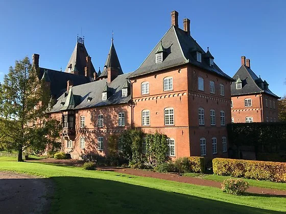 Kalla mig syster, av Malin Nordström, Nona förlag