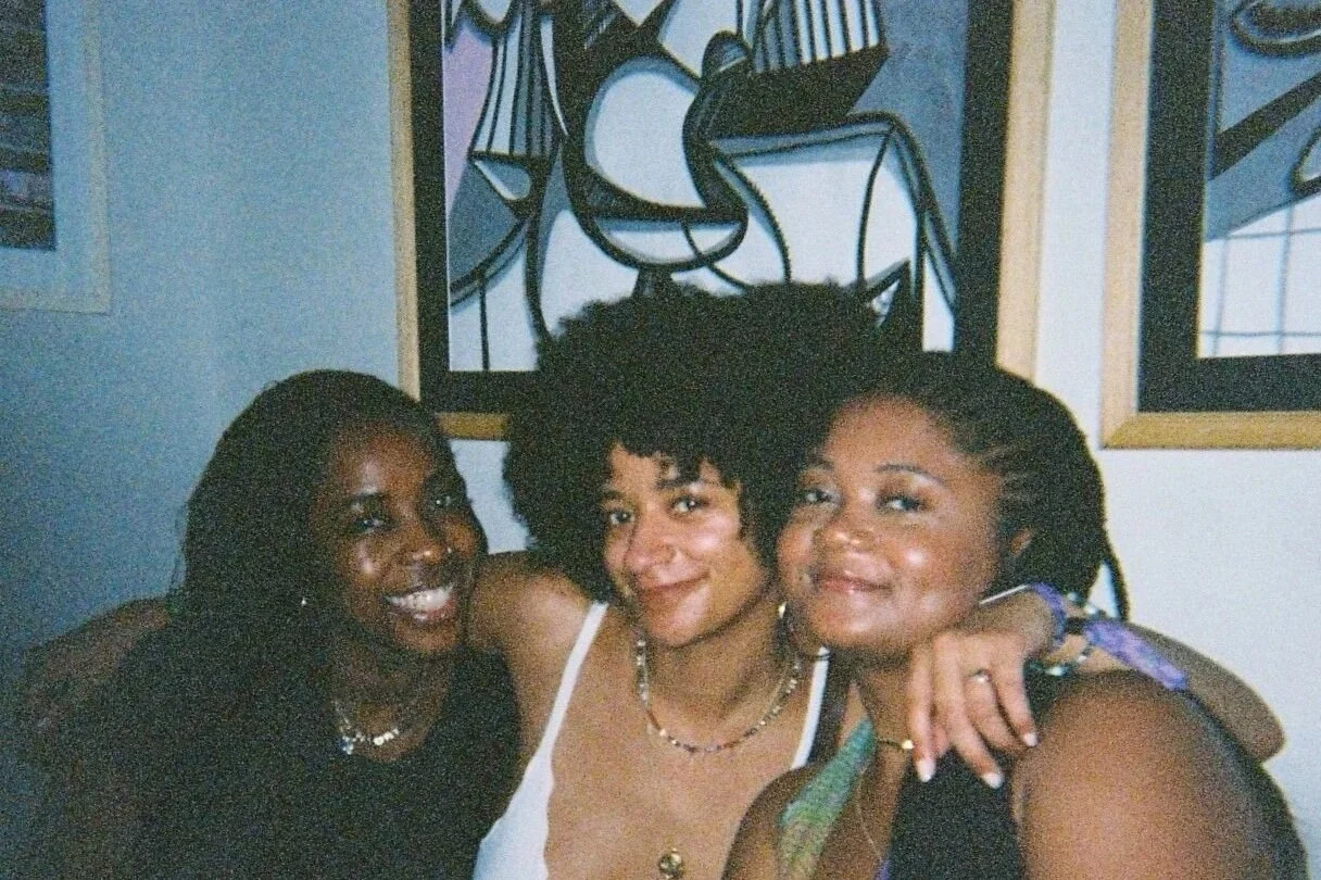 Black+Travel+Guides.jpg