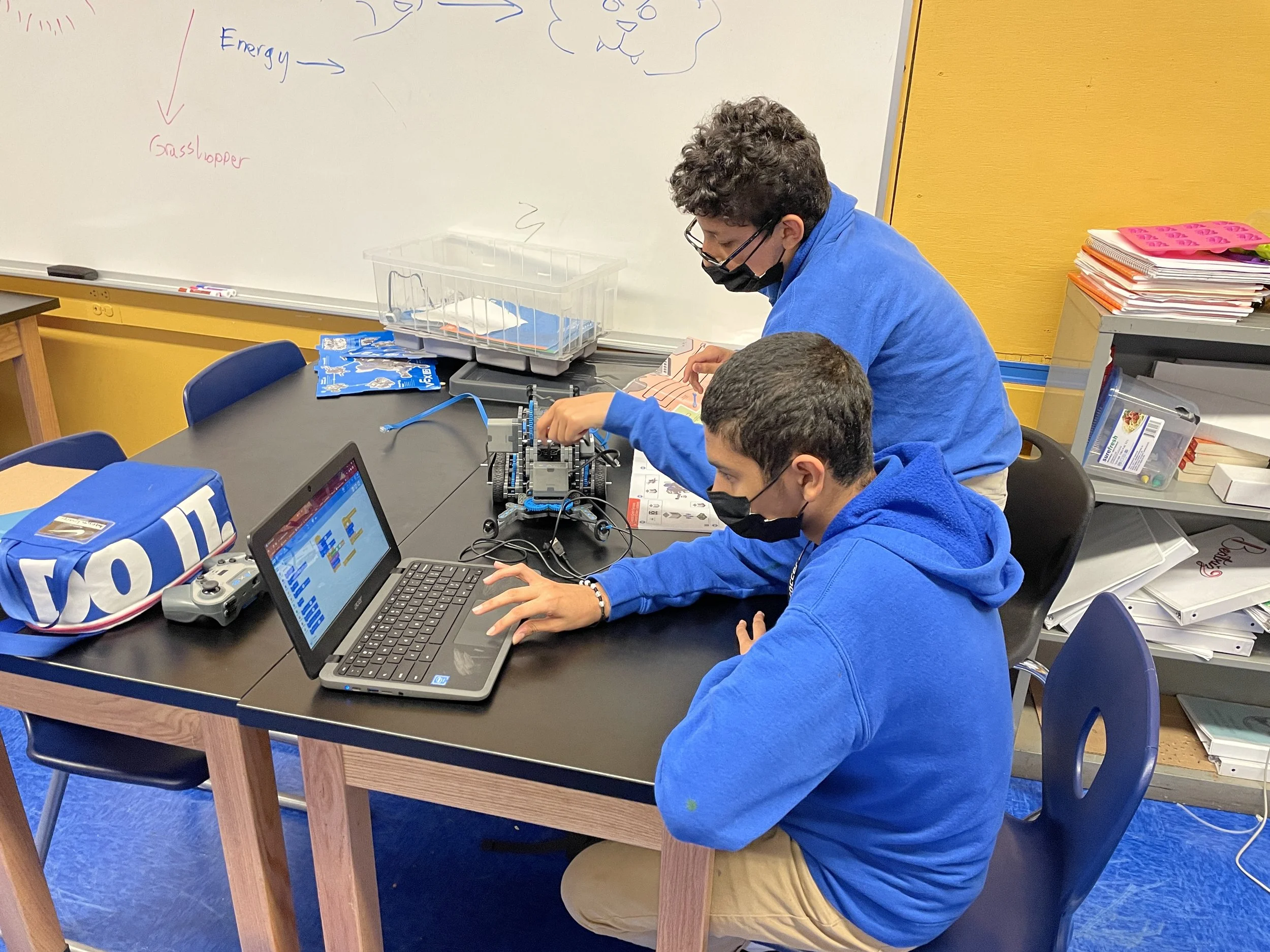 Grades 5-12 VEX Robotics Program