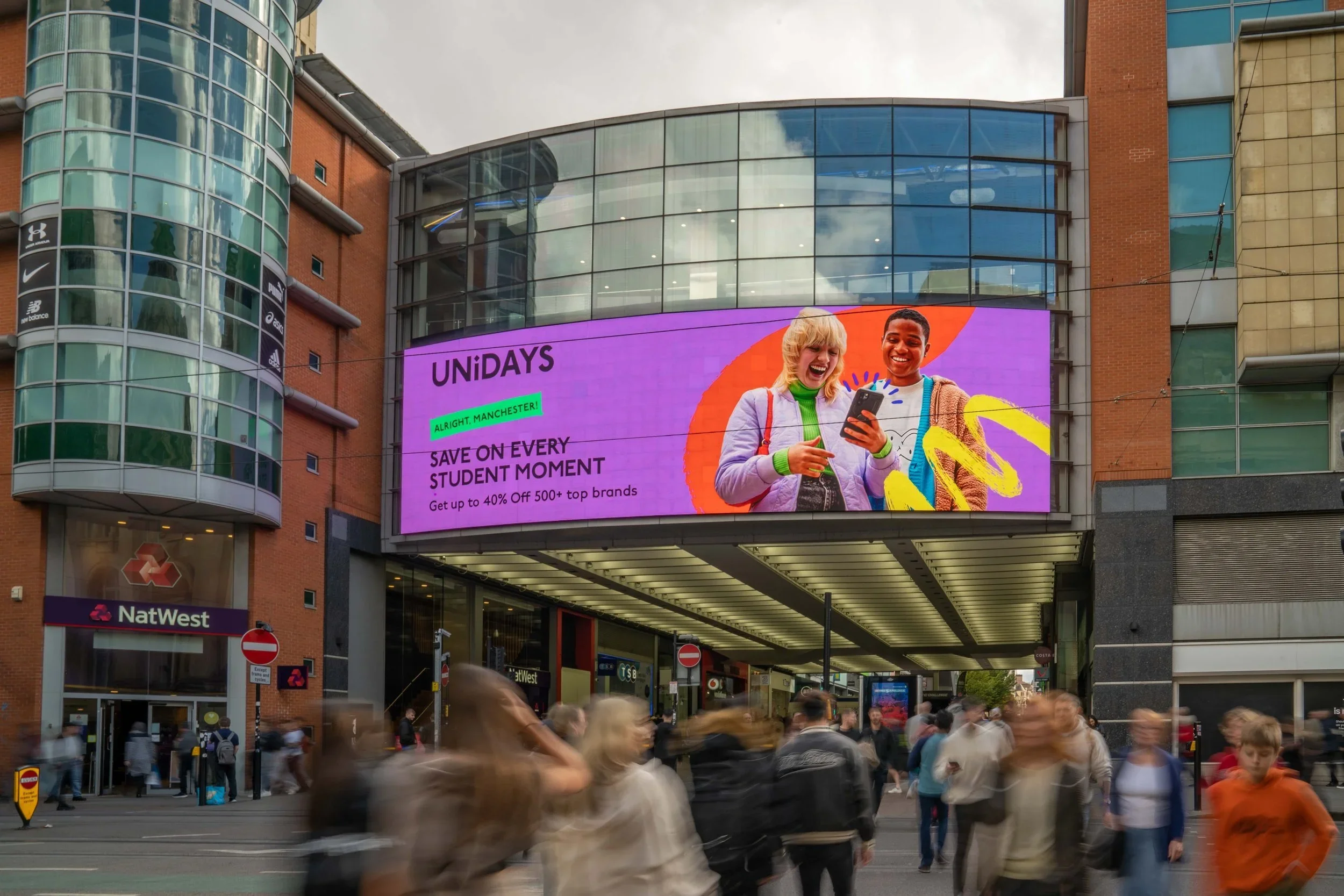 How to Advertise in Universities / How to Advertise in Student Campus