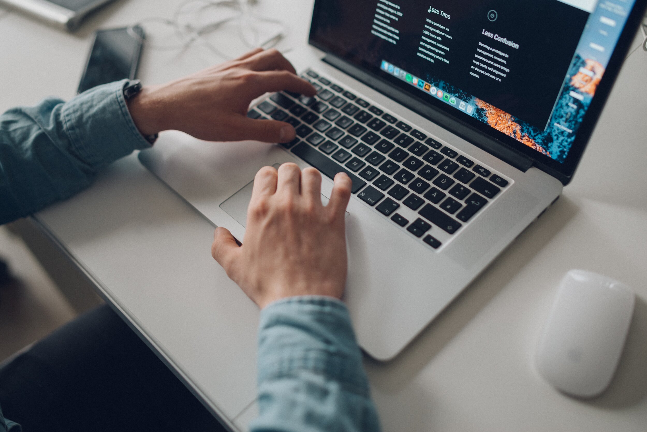 8 Advantages of Working with a Digital Marketing Agency