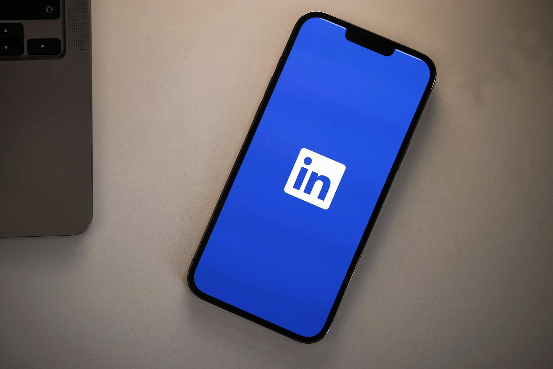 How to Advertise On LinkedIn