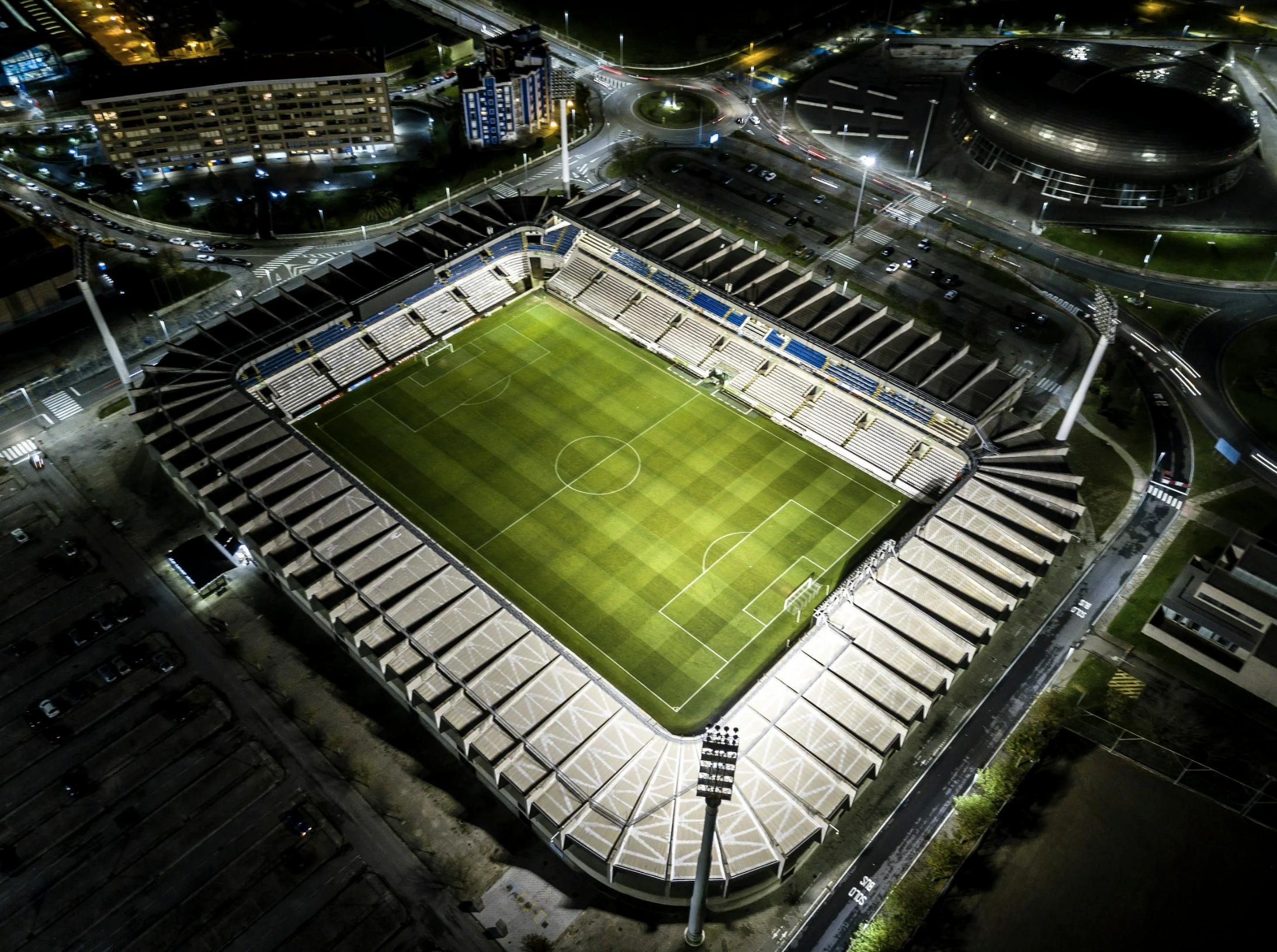 How to Advertise at Sports Stadiums (Football, Rugby, Cricket)