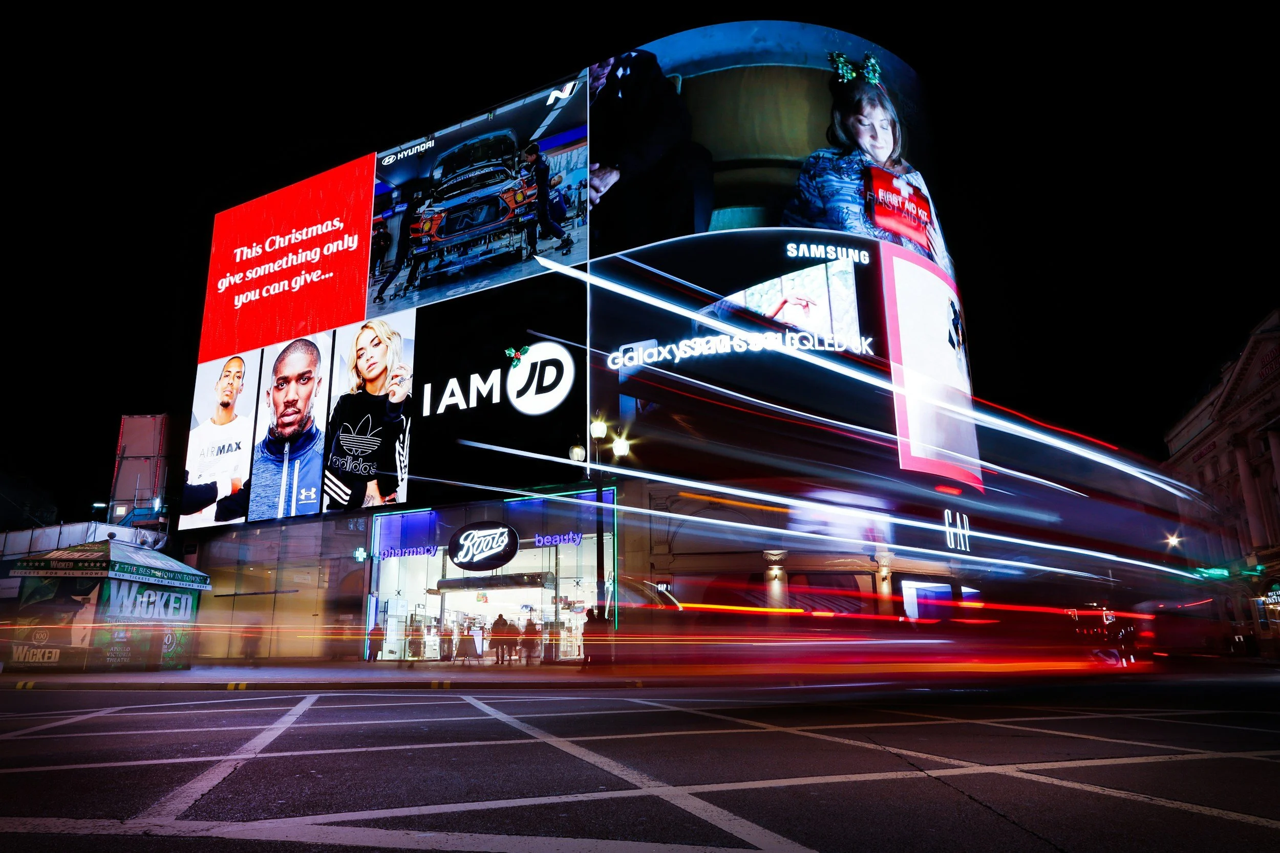 How to Advertise a Brand Nationally