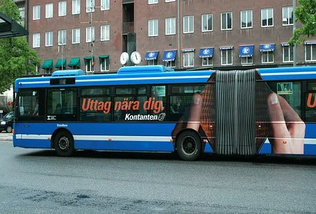 creative-bus-ads-wallet.jpg