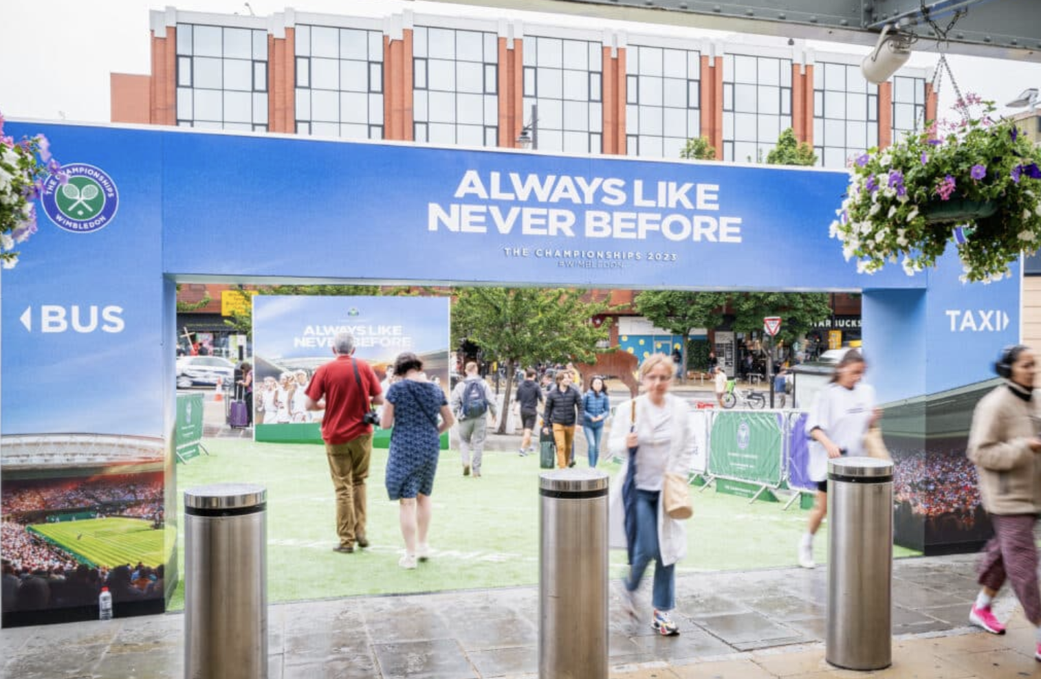 London Underground advertising
