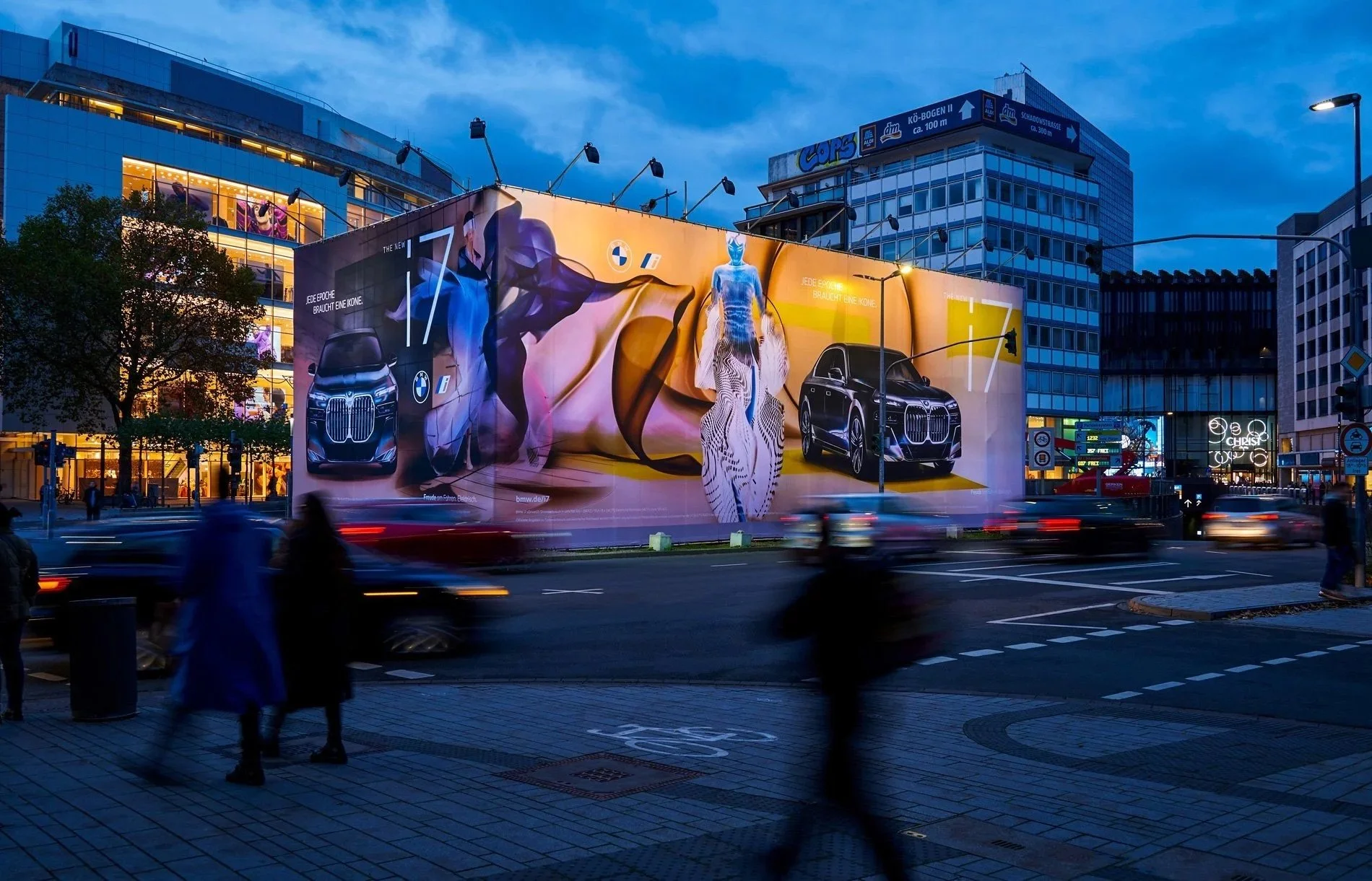 Large Scale Advertising.jpeg