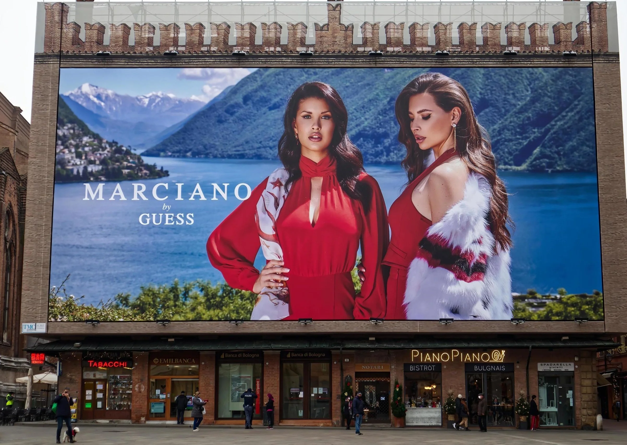 Out of Home Fashion Advertising