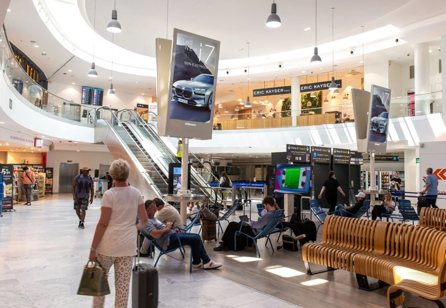 Nice Airport Advertising
