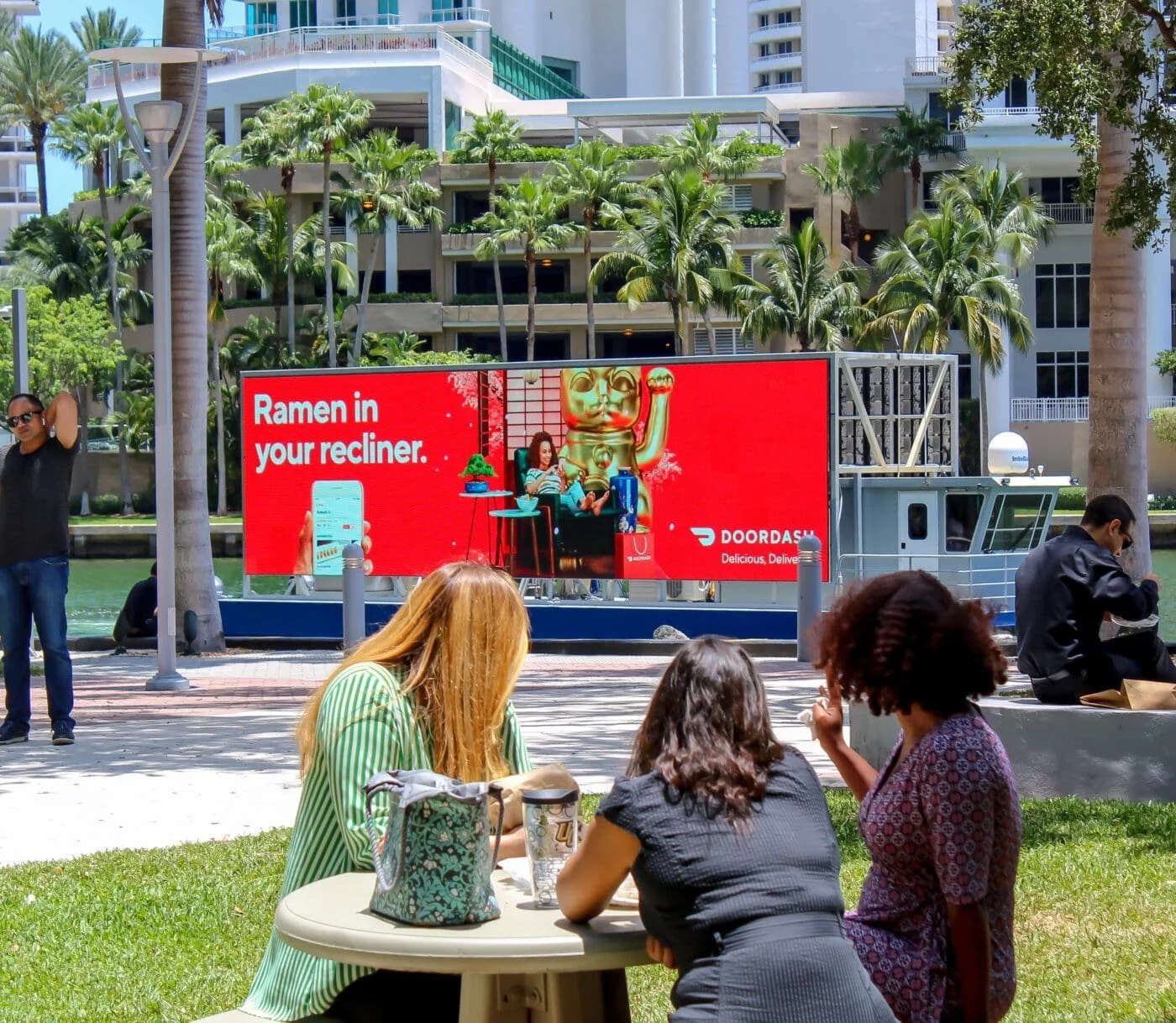 LasOlas_Outdoor_Advertising_WarnerBrothers-1-scaled.jpg