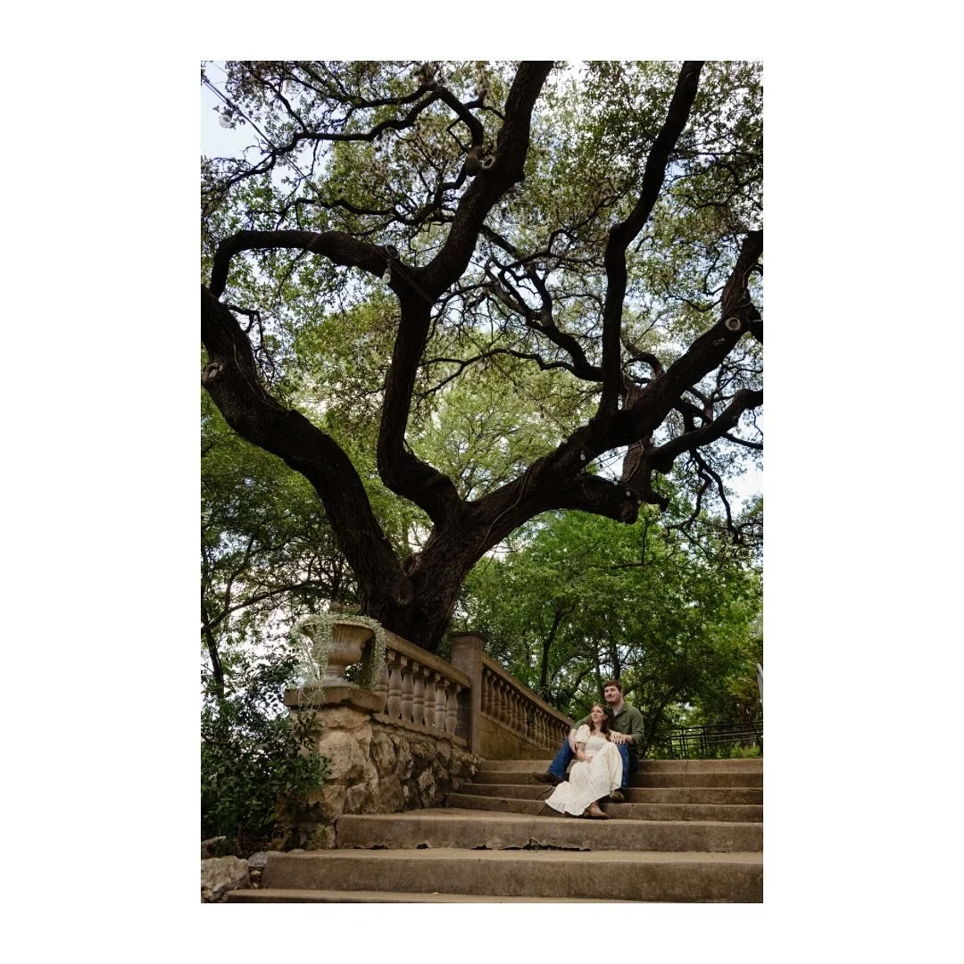 Fall engagement season has officially begun, and I couldn&rsquo;t have asked for a better kick-off than with Lydia + Colton at Laguna Gloria! This was my very first time photographing at this venue, and let me tell you&mdash;I am smitten. Between the