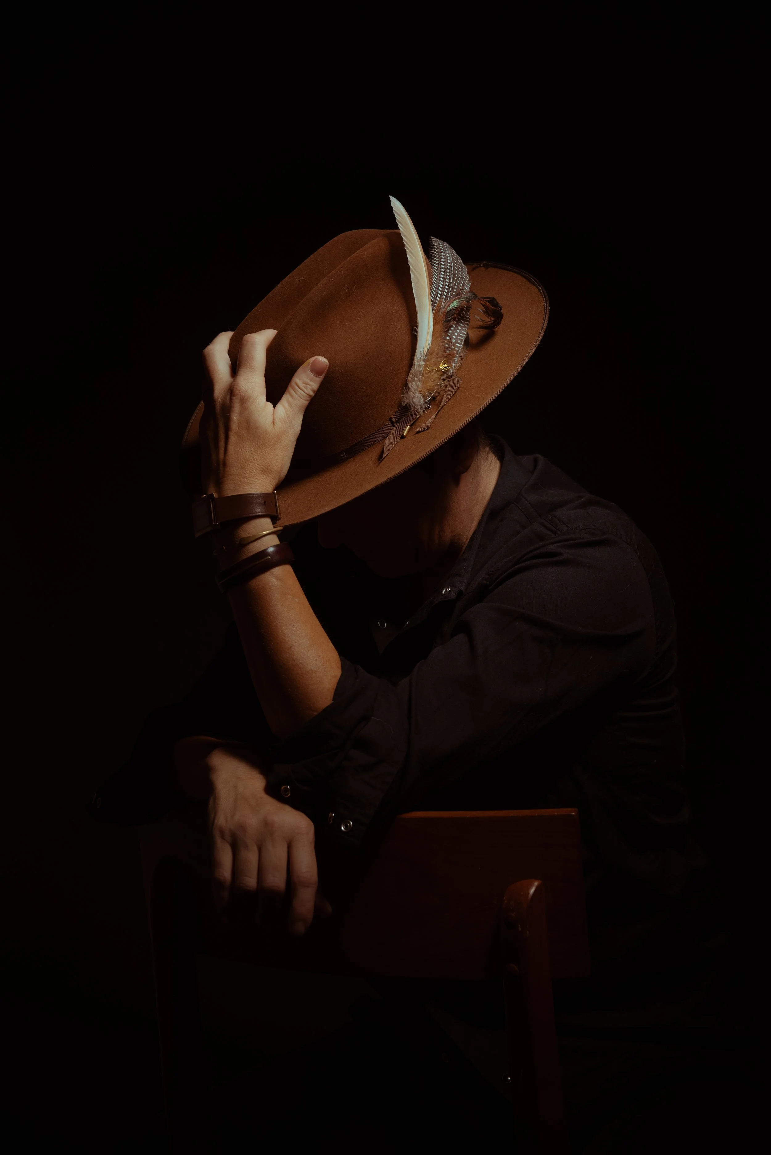  Moody Austin brand photos in studio 