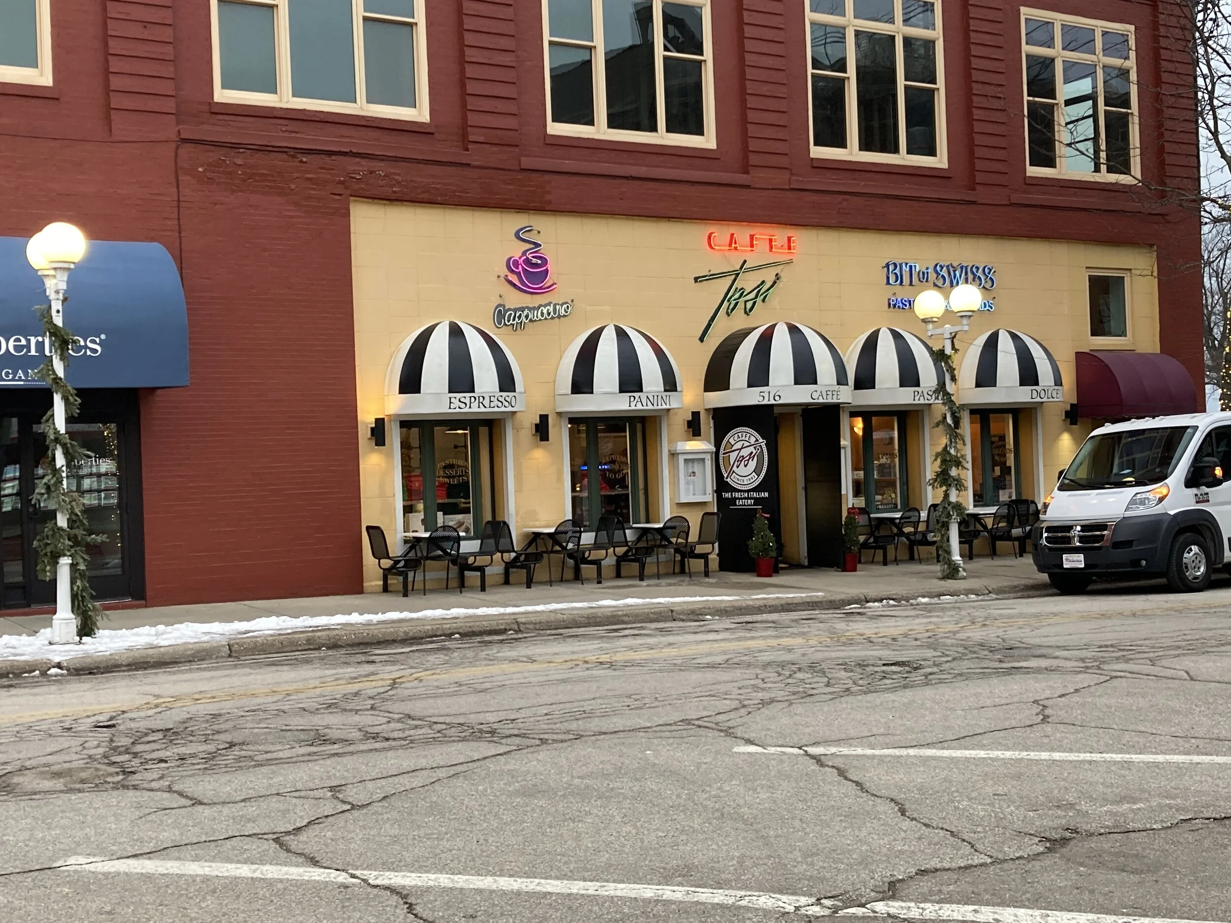 Michigan Restaurants to Reopen February 1
