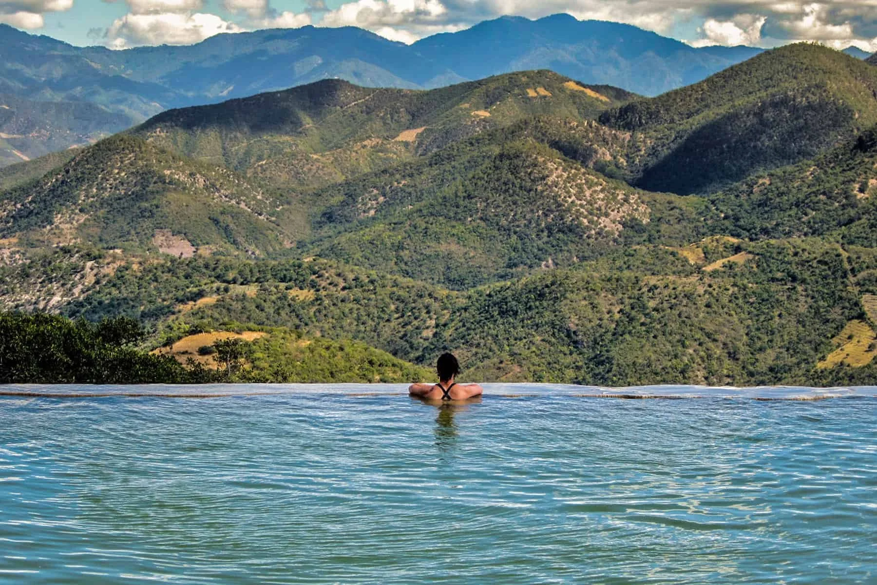 How-to-get-to-Hierve-el-Agua-Mexico.jpg