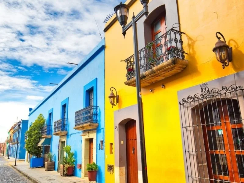 oaxaca-city-colorful-homes.jpg