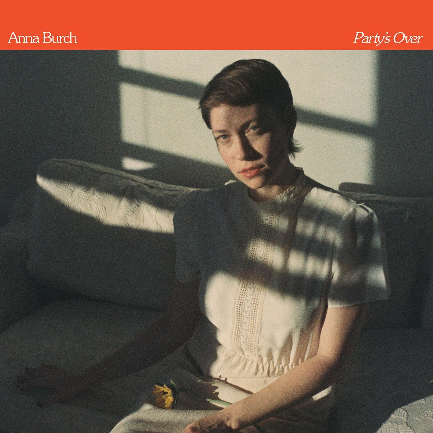 New @annaisaburch single available today 🦜 we had fun with the 12 string in this one 🌞🌞 produced/mixed by me, mastered by the one only @heba_kadry
