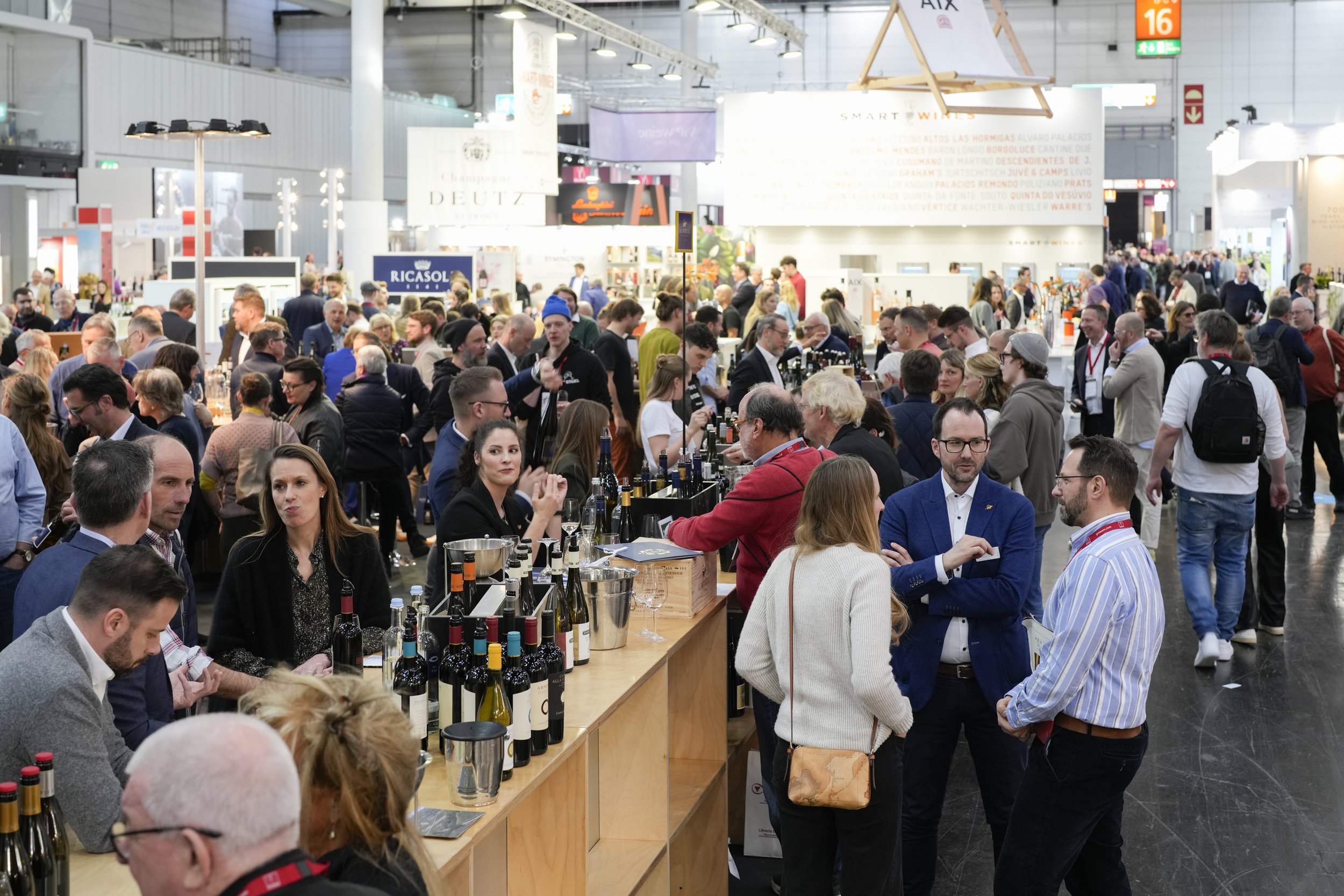 ProWein25_BS7754.jpg