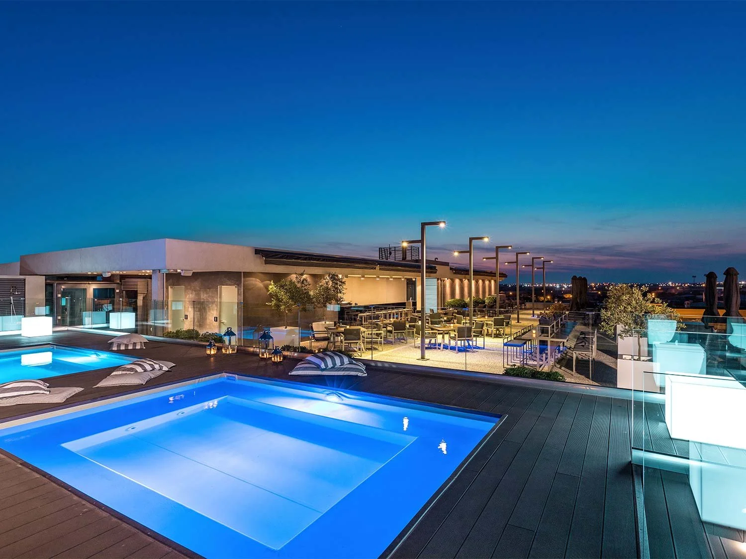 porto-palace-hotel-thessaloniki-see-14-ursa-minor.jpg