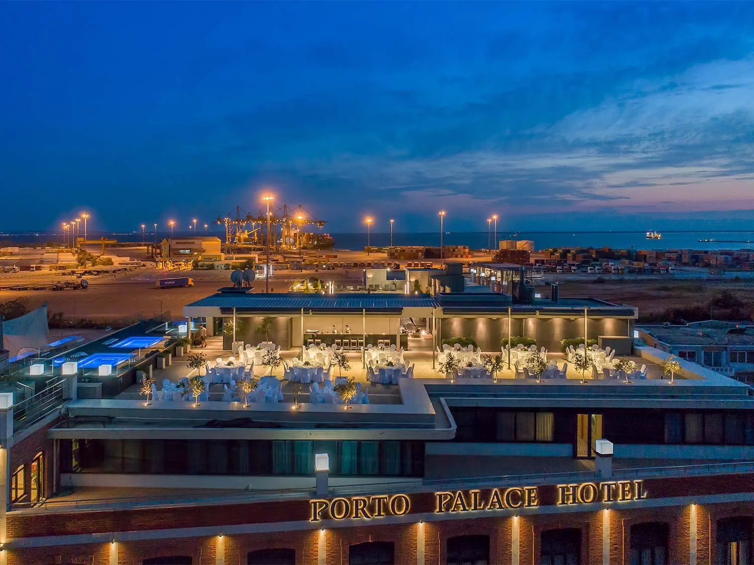 porto-palace-hotel-thessaloniki-see-23-rooftop-wedding.jpg