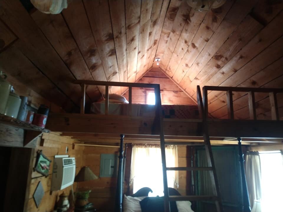 cabin39.jpg