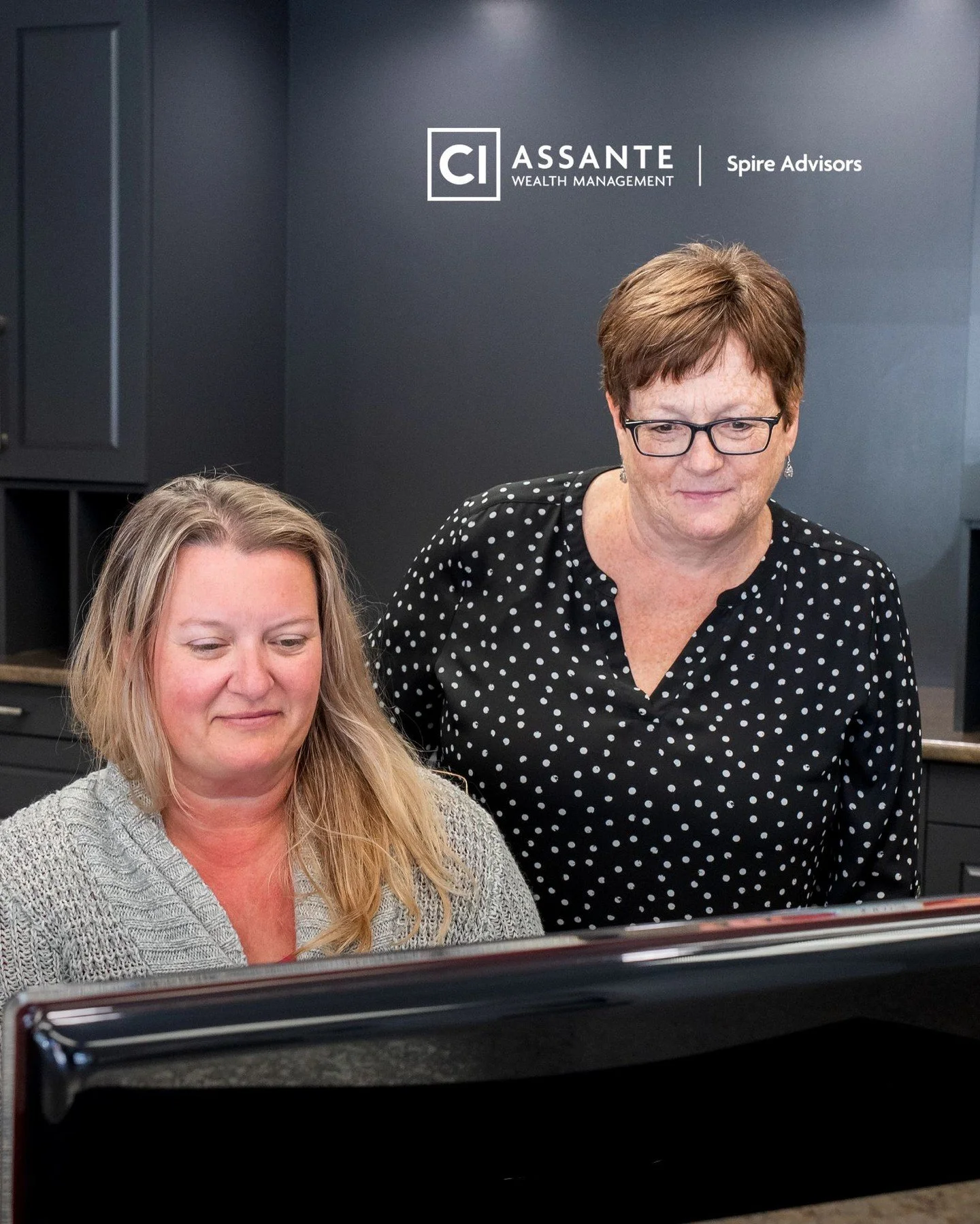 Captured here at the administrative desk in our Powassan office are Leslie O'Brien, Associate Financial Advisor, and Alisa Crozier, Administrative Assistant, of SPIRE Advisors at Assante Capital Management Ltd.
With unwavering dedication and attenti
